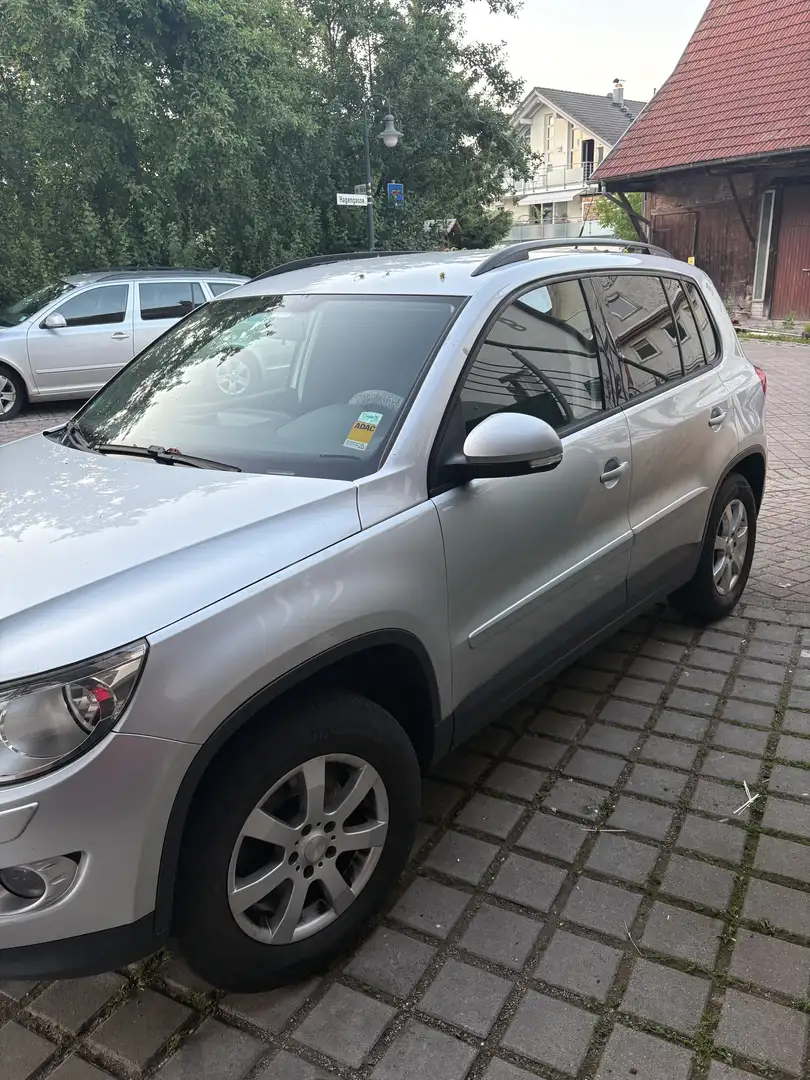 Volkswagen Tiguan 2.0 TDI DPF 4Motion Automatik Sport & Style Grau - 1