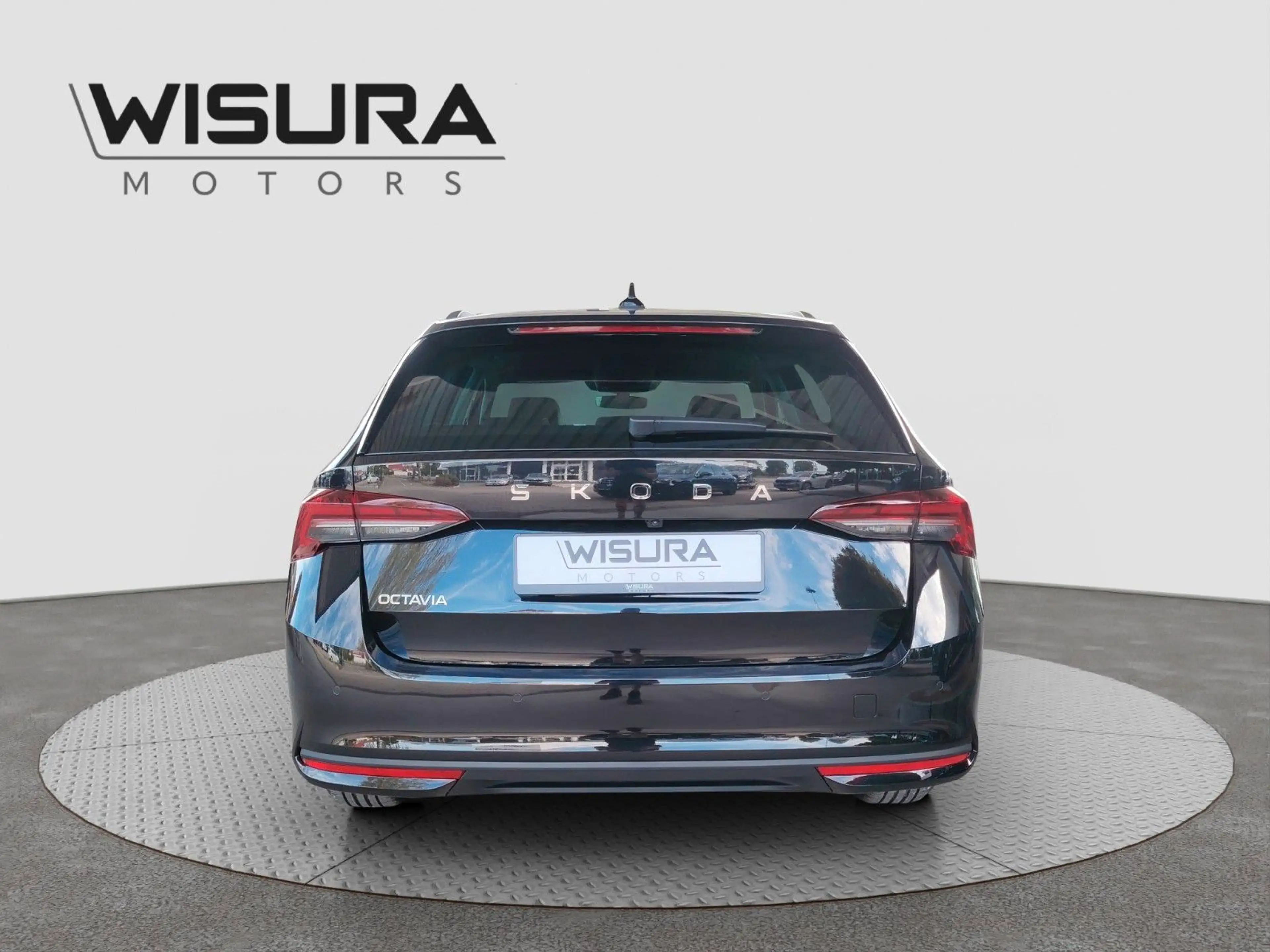 Skoda Octavia Combi 2.0TDI 110kW Selection AHK ACC LED — photo 13