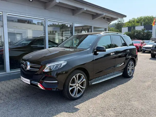 Mercedes-Benz GLE 250 d 4Matic*COMAND*PANO*AIRMATIC*LED*360*AHK