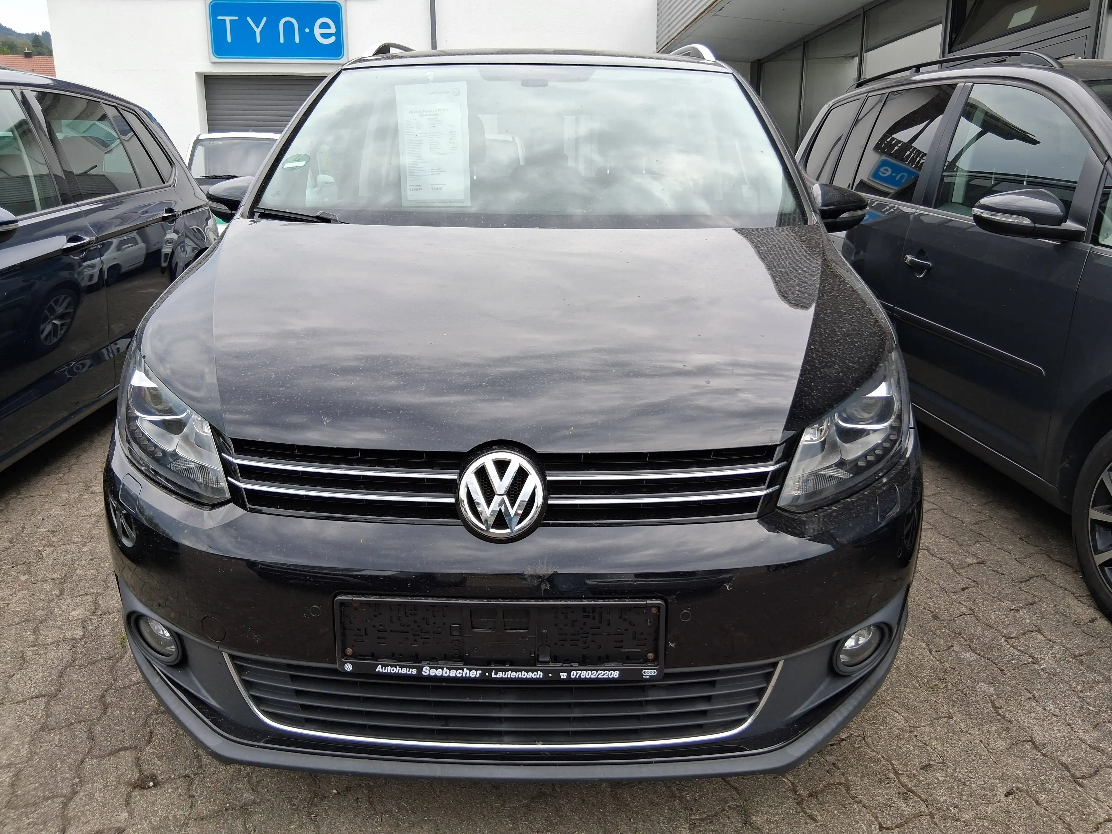 Volkswagen Cross Touran 2.0 TDI DPF DSG-Automatik — photo 2