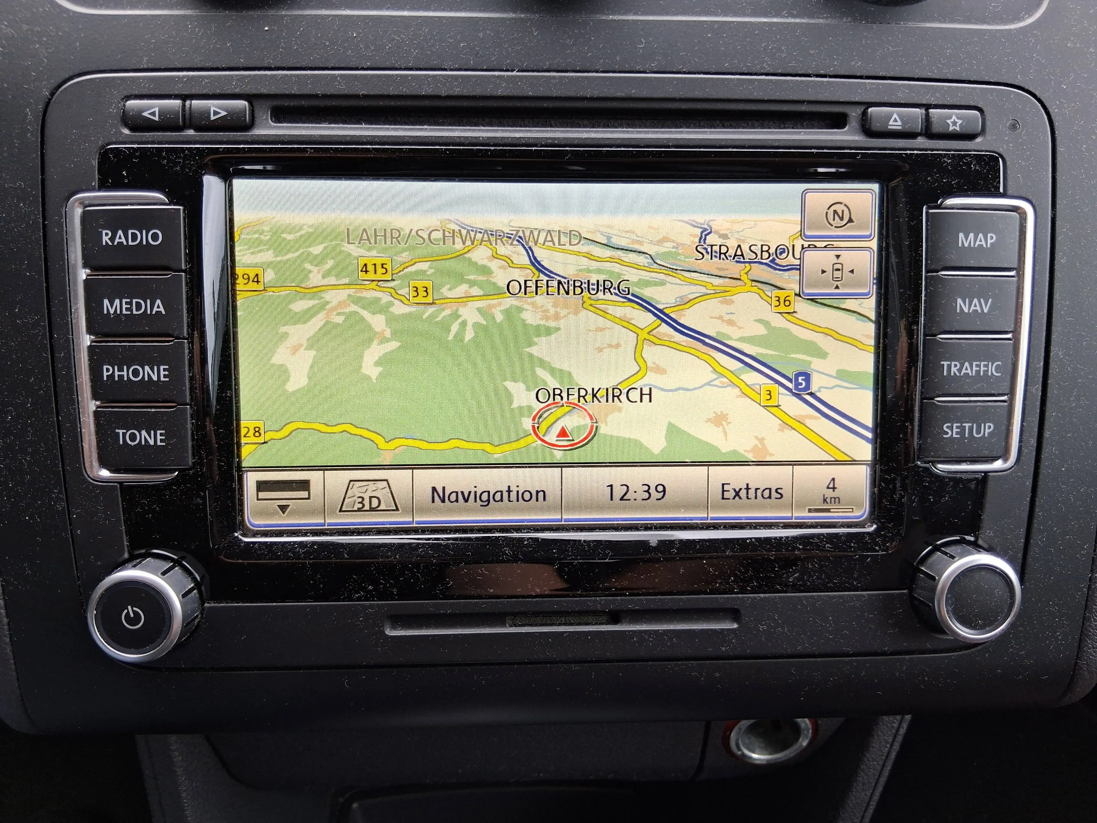 Volkswagen Cross Touran 2.0 TDI DPF DSG-Automatik — photo 15