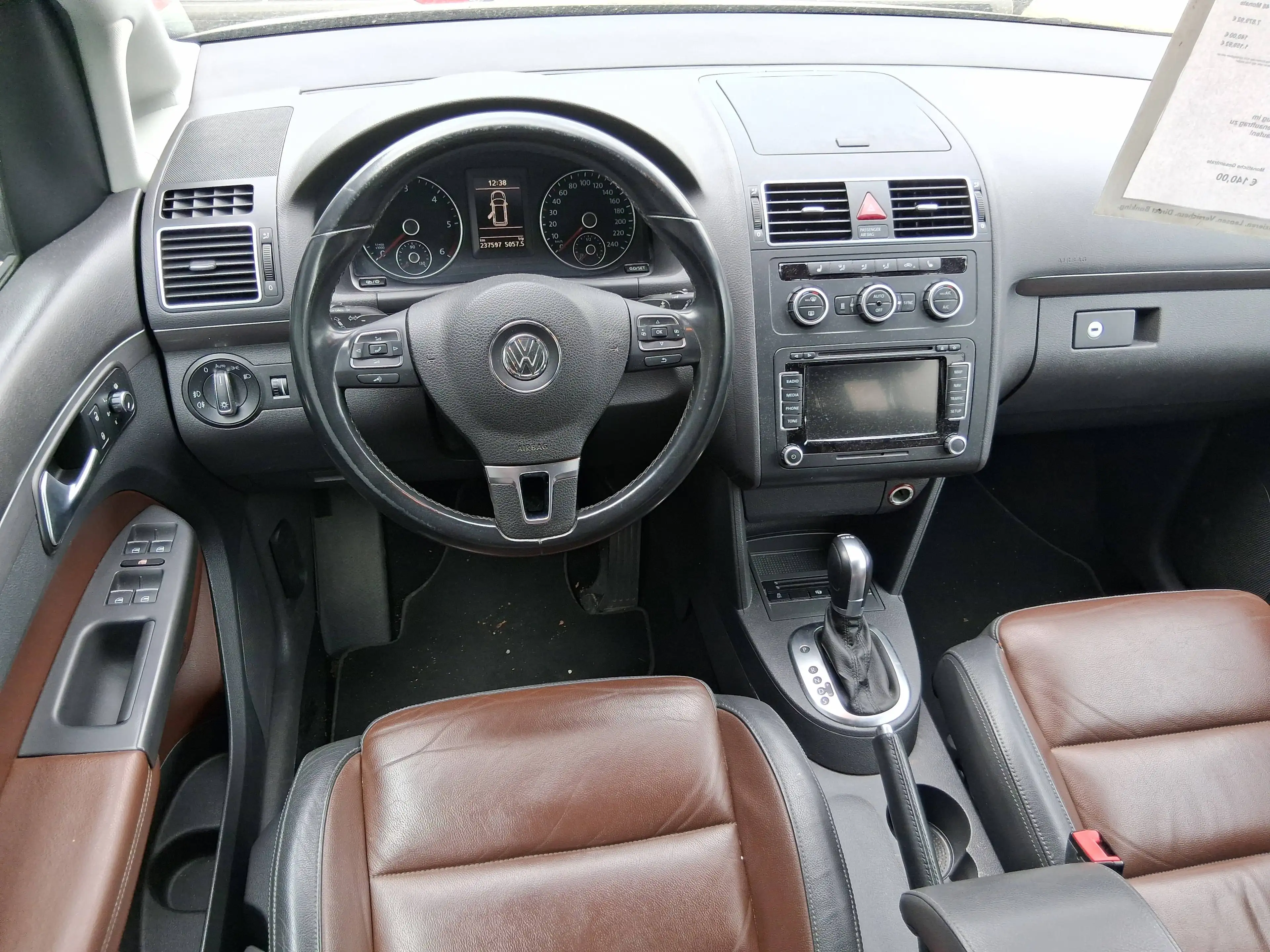 Volkswagen Cross Touran 2.0 TDI DPF DSG-Automatik — photo 7