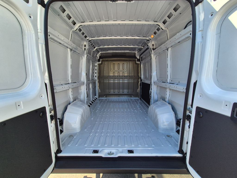 Peugeot Boxer 2.2 BlueHDi 140 L2H2 Autm. — photo 8