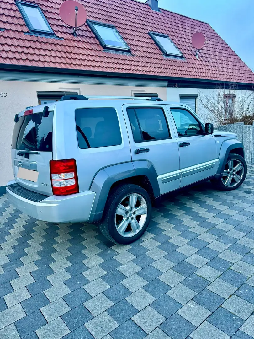 Jeep Grand Cherokee 2.8 CRD Limited Zilver - 2