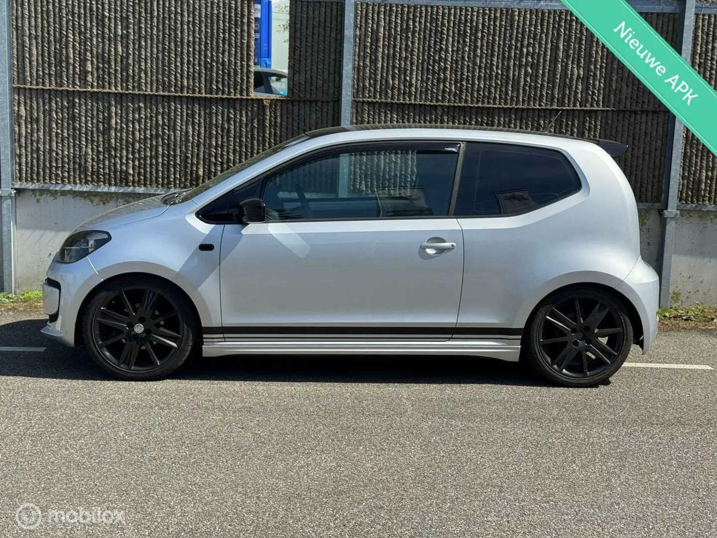 Volkswagen up! 1.0 take up! GARANTIE/LAGEKM/NAP/APK Gris - 2