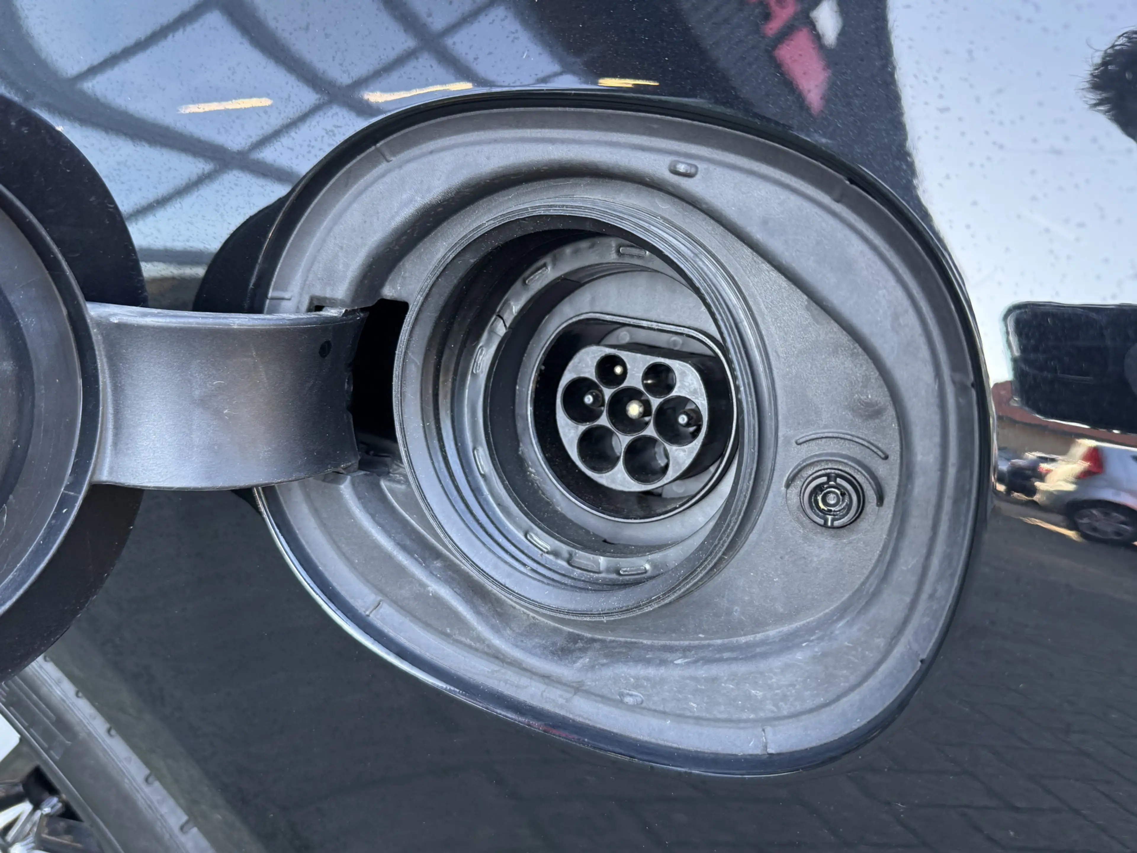 Volvo V90 2.0 T6 Plug-in hybrid AWD Plus Dark — photo 33
