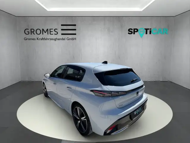 Peugeot 308 view 5