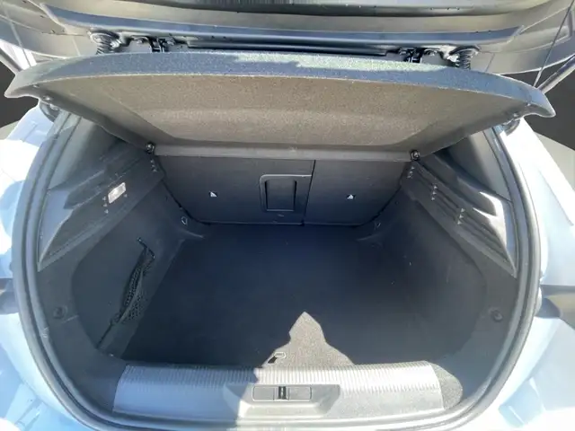 Peugeot 308 view 7