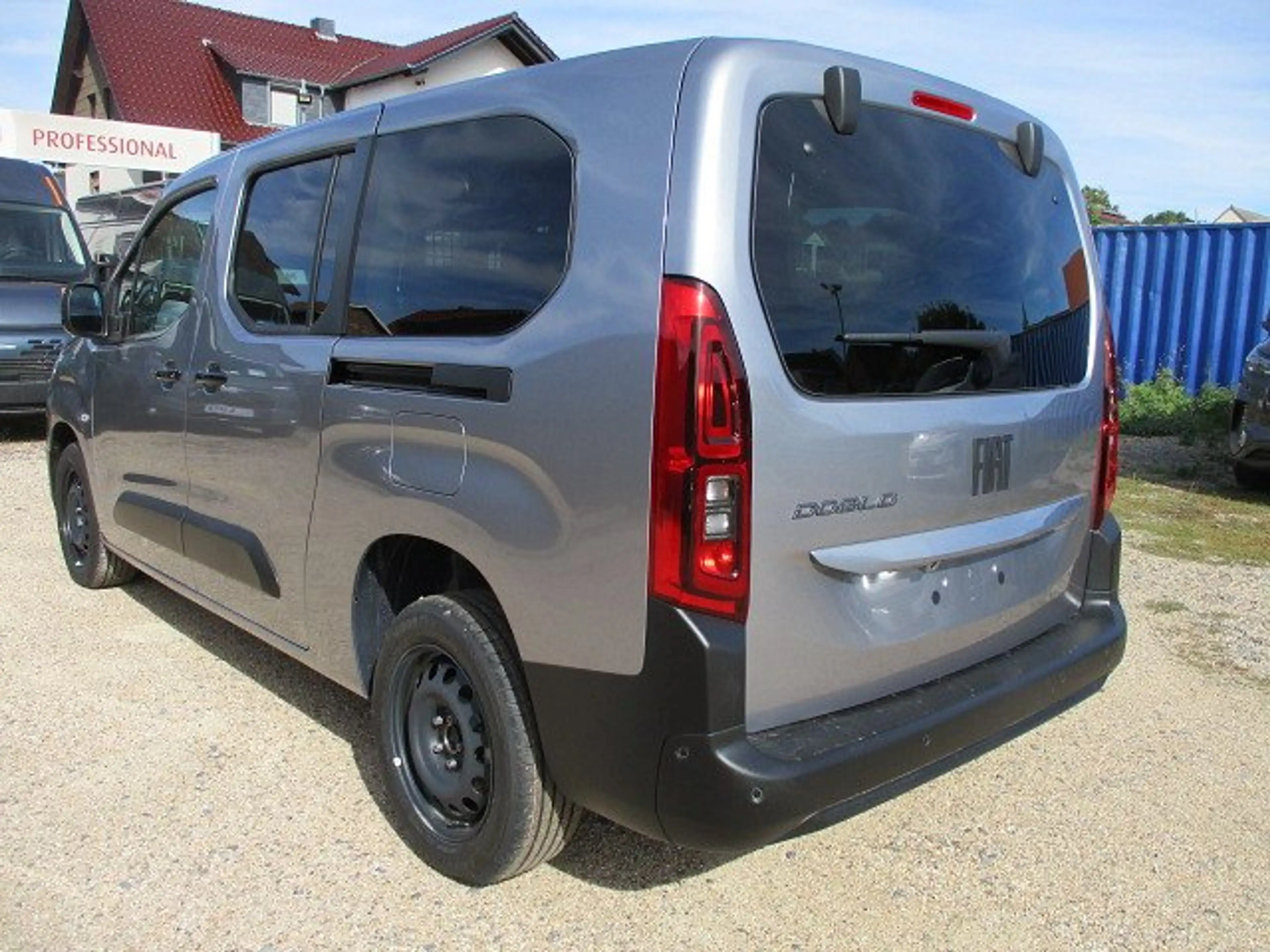 Fiat Doblo 1.5 BlueHDi 96 KW L2 — photo 7