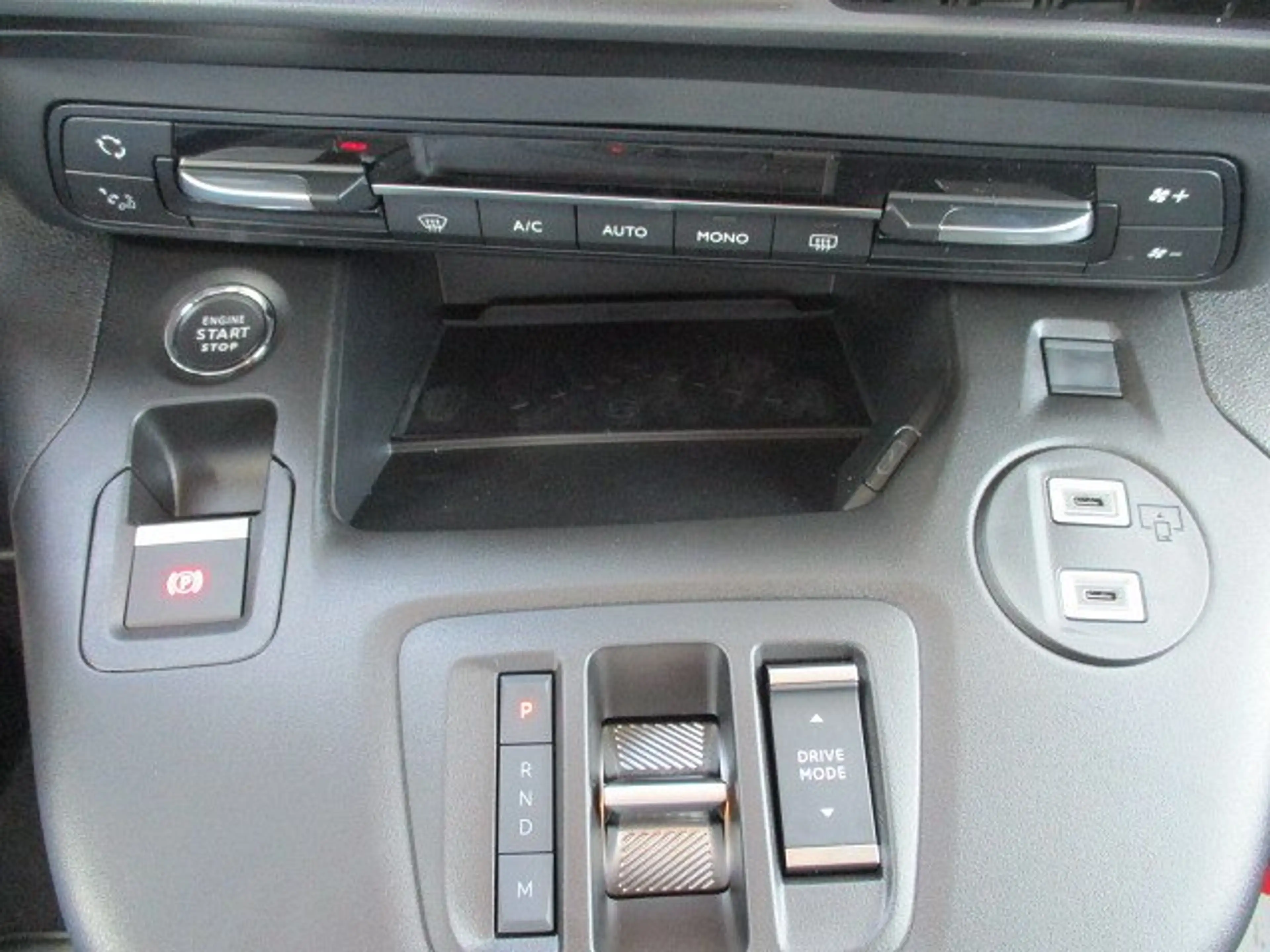 Fiat Doblo 1.5 BlueHDi 96 KW L2 — photo 11