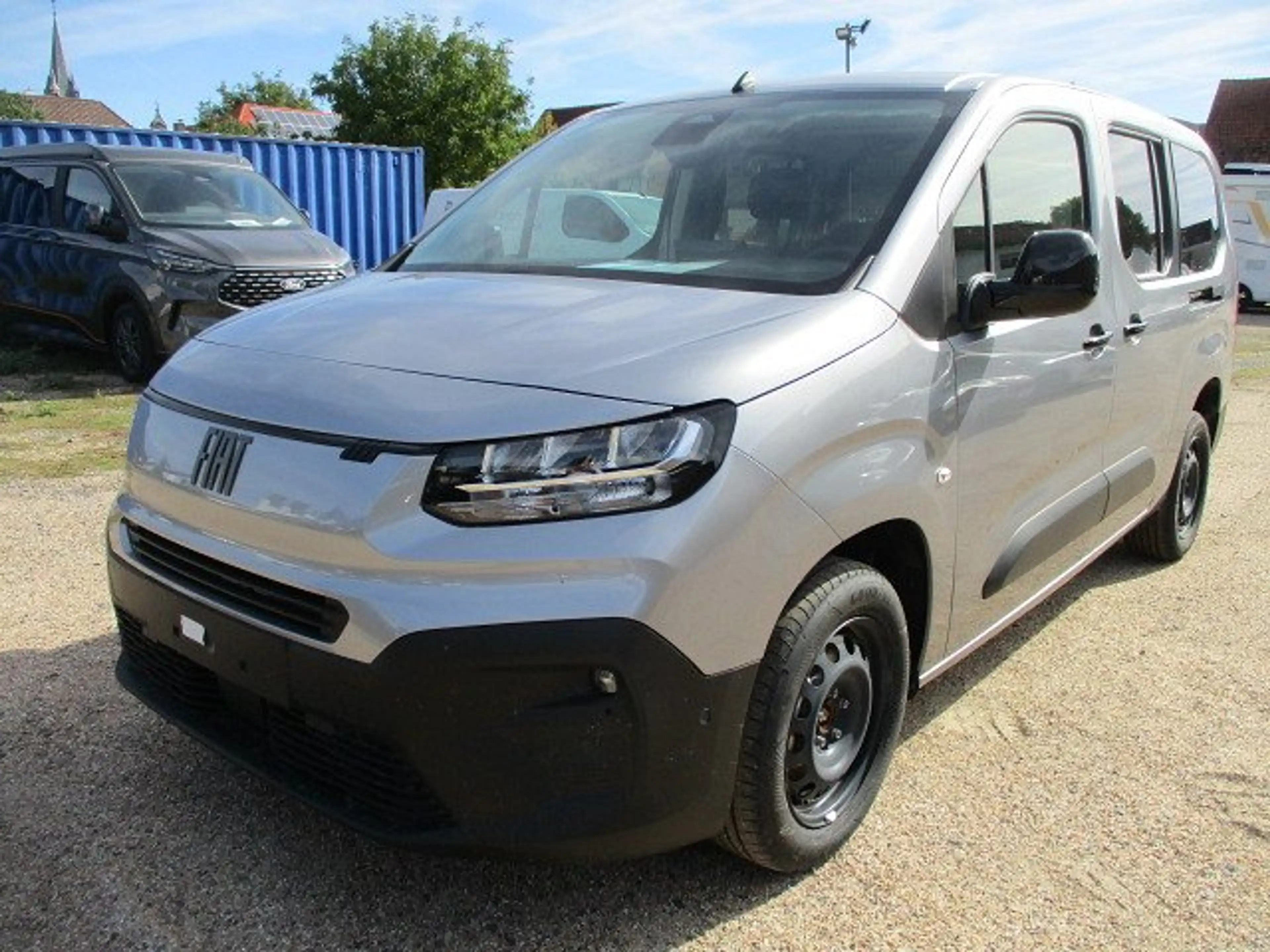 Fiat Doblo 1.5 BlueHDi 96 KW L2 — photo 2