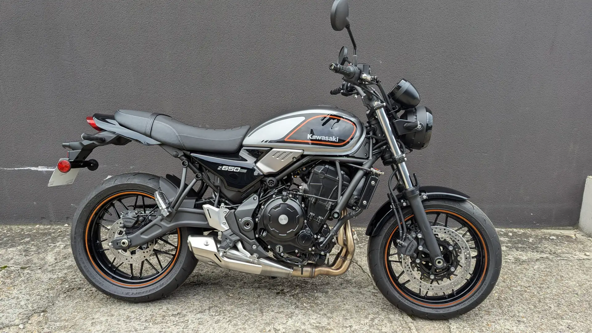 Kawasaki Z 650 RS Szürke - 1
