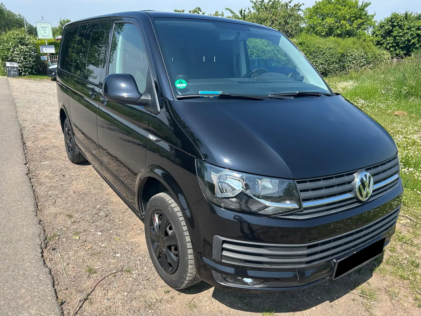 Volkswagen T6 Caravelle Caravelle Kurz EU6 Trendline Schwarz - 1