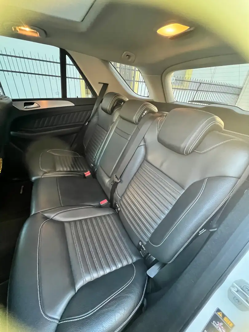 Mercedes-Benz GLE 250 GLE - W166 d Premium Plus 4matic auto AMG Line Bílá - 2