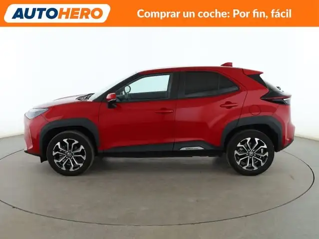 Toyota Yaris Cross view 3