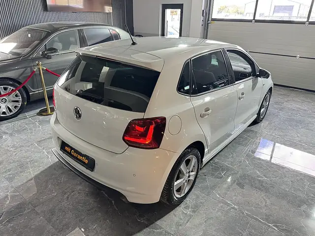 Volkswagen Polo view 10
