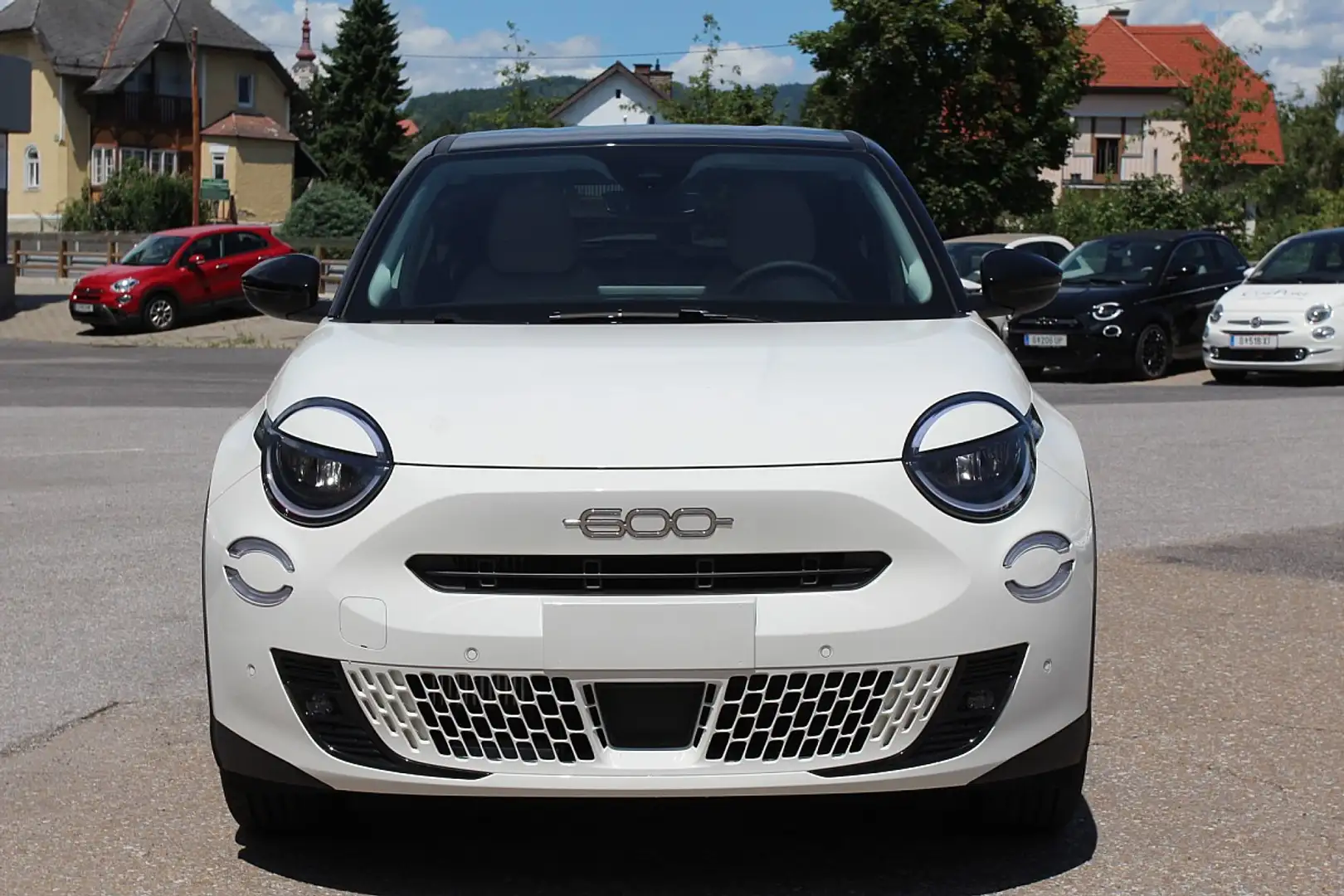 Fiat 600 Hybrid mHEV 110 6-Gang eDCT La Prima Weiß - 2