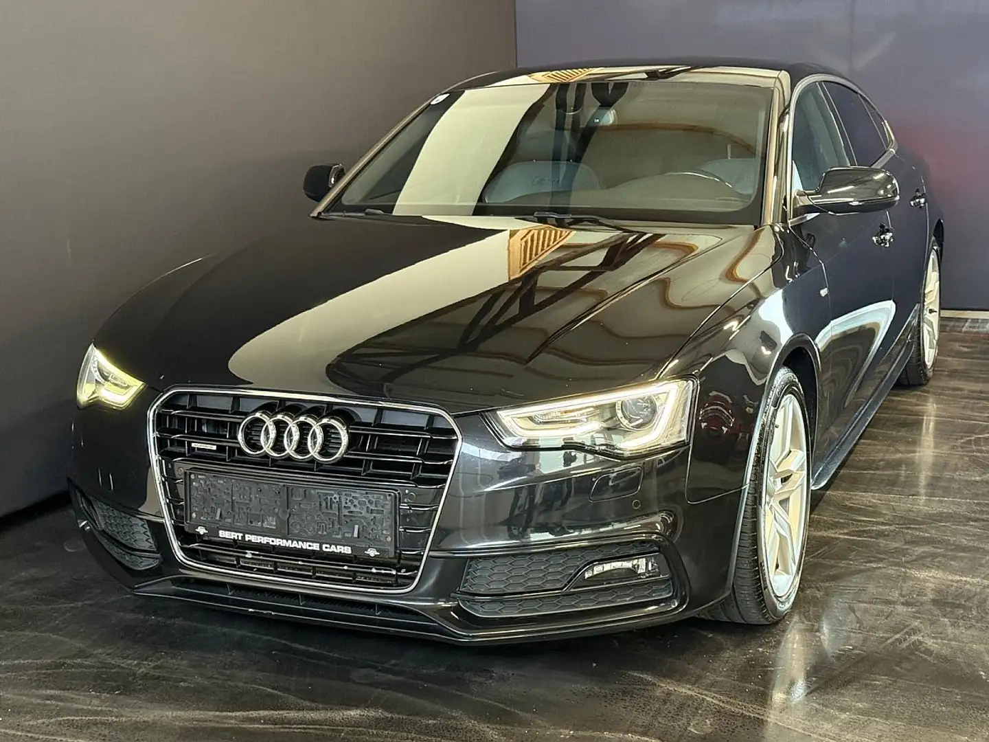 Audi A5 SB 2,0 TDI quattro Sport S line Schwarz - 2