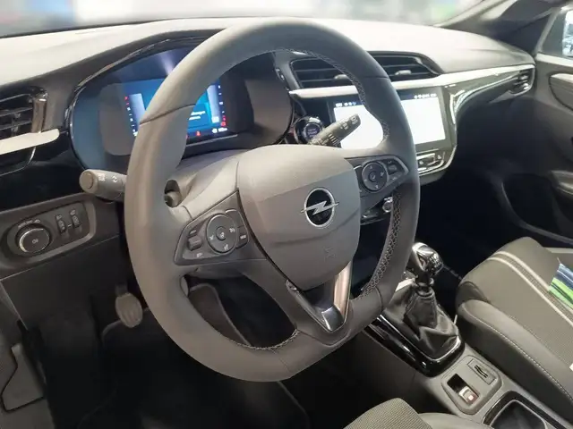 Opel Corsa view 9