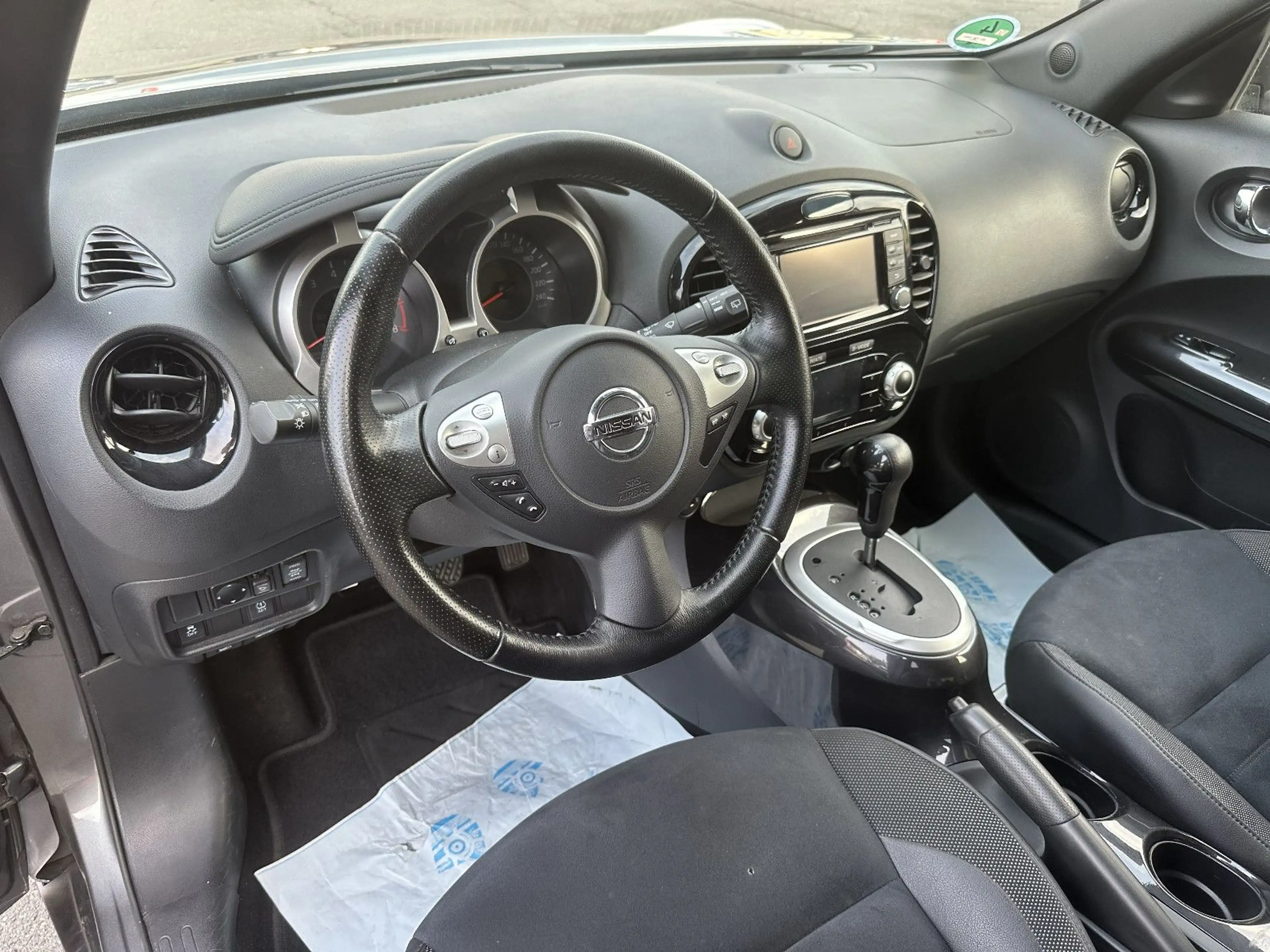 Nissan Juke N-Connecta 4x4 1.6 T Automatik*Kamera*Tempo — photo 11