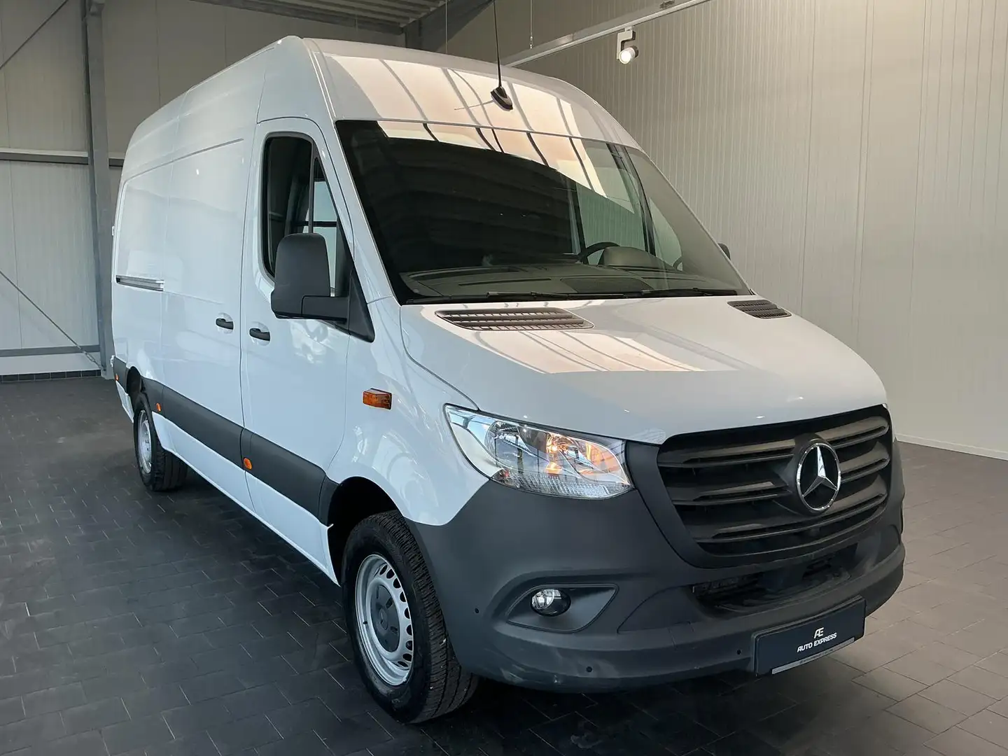 Mercedes-Benz Sprinter 317 L2/H2+360°+Navi+Schwingsitz+Klima Weiß - 2