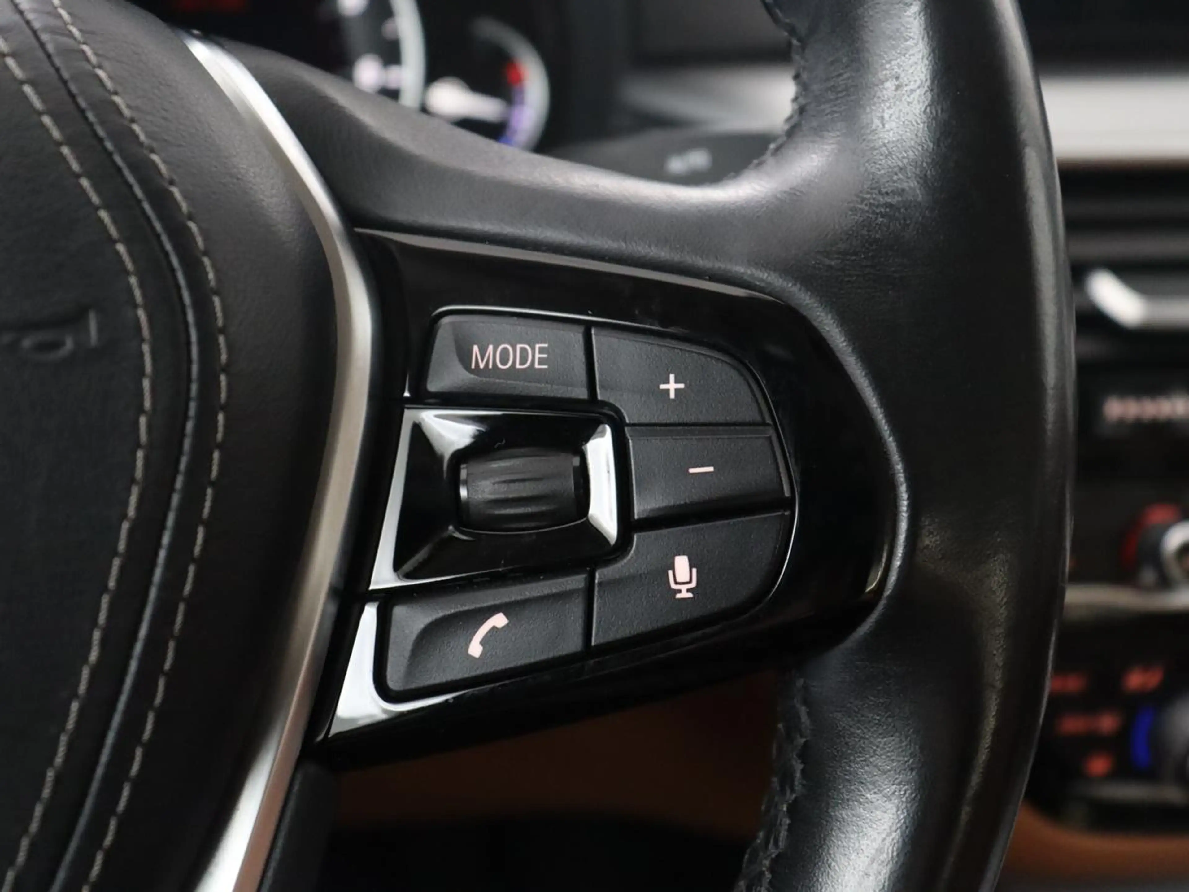 BMW 530 5-serie 530i High Executive | Trekhaak | LED | Nav — photo 14