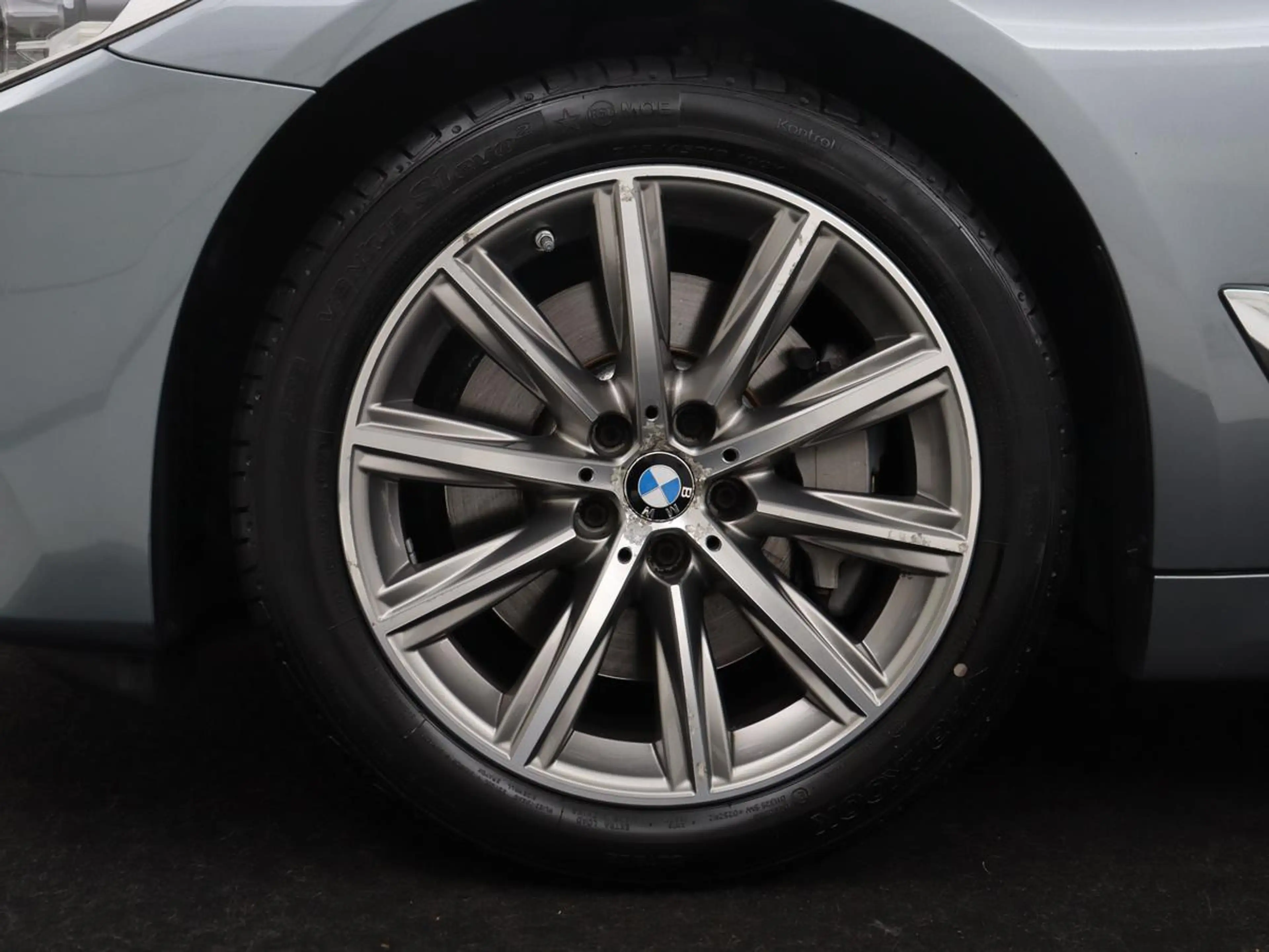 BMW 530 5-serie 530i High Executive | Trekhaak | LED | Nav — photo 32