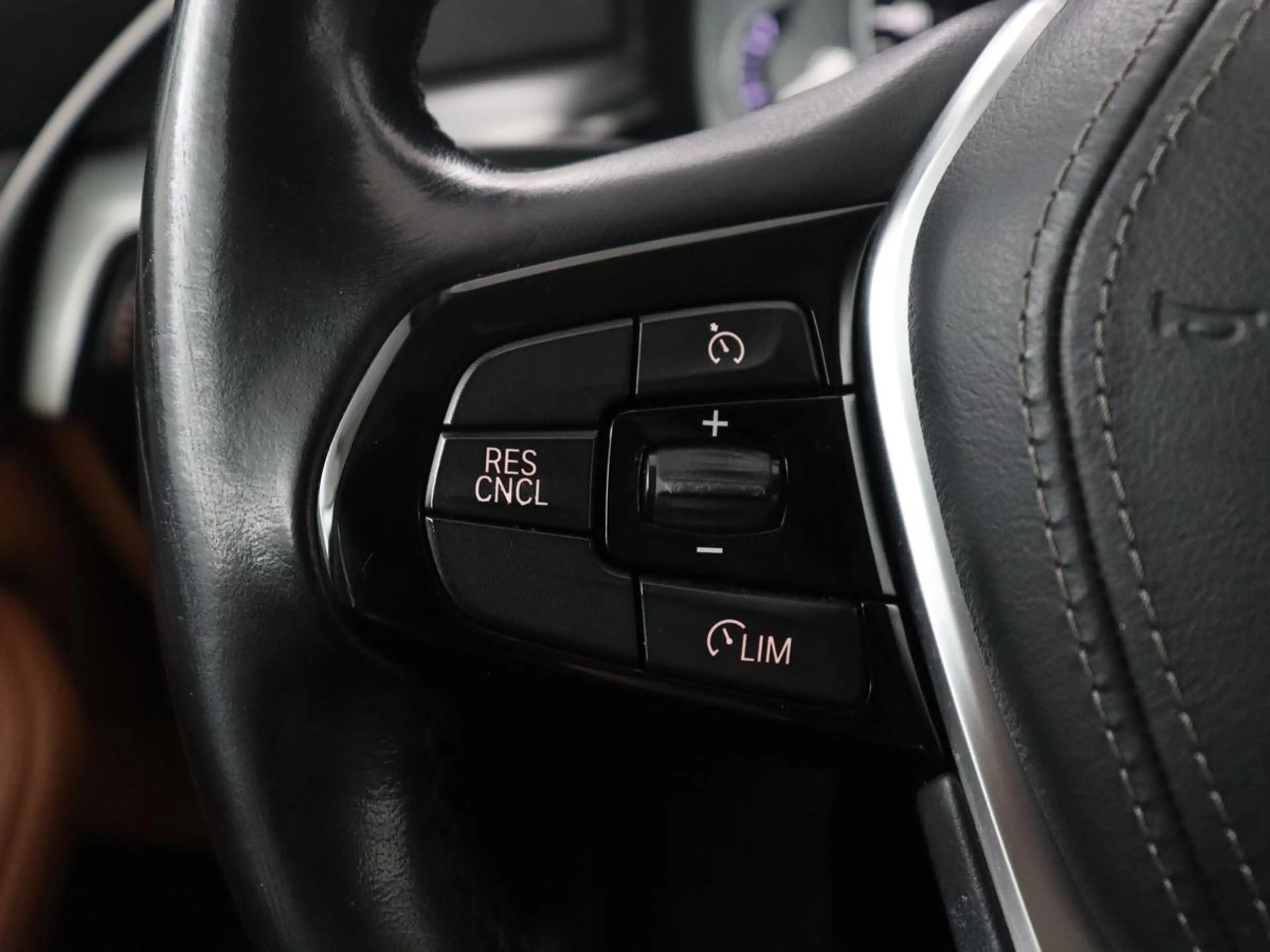 BMW 530 5-serie 530i High Executive | Trekhaak | LED | Nav — photo 13