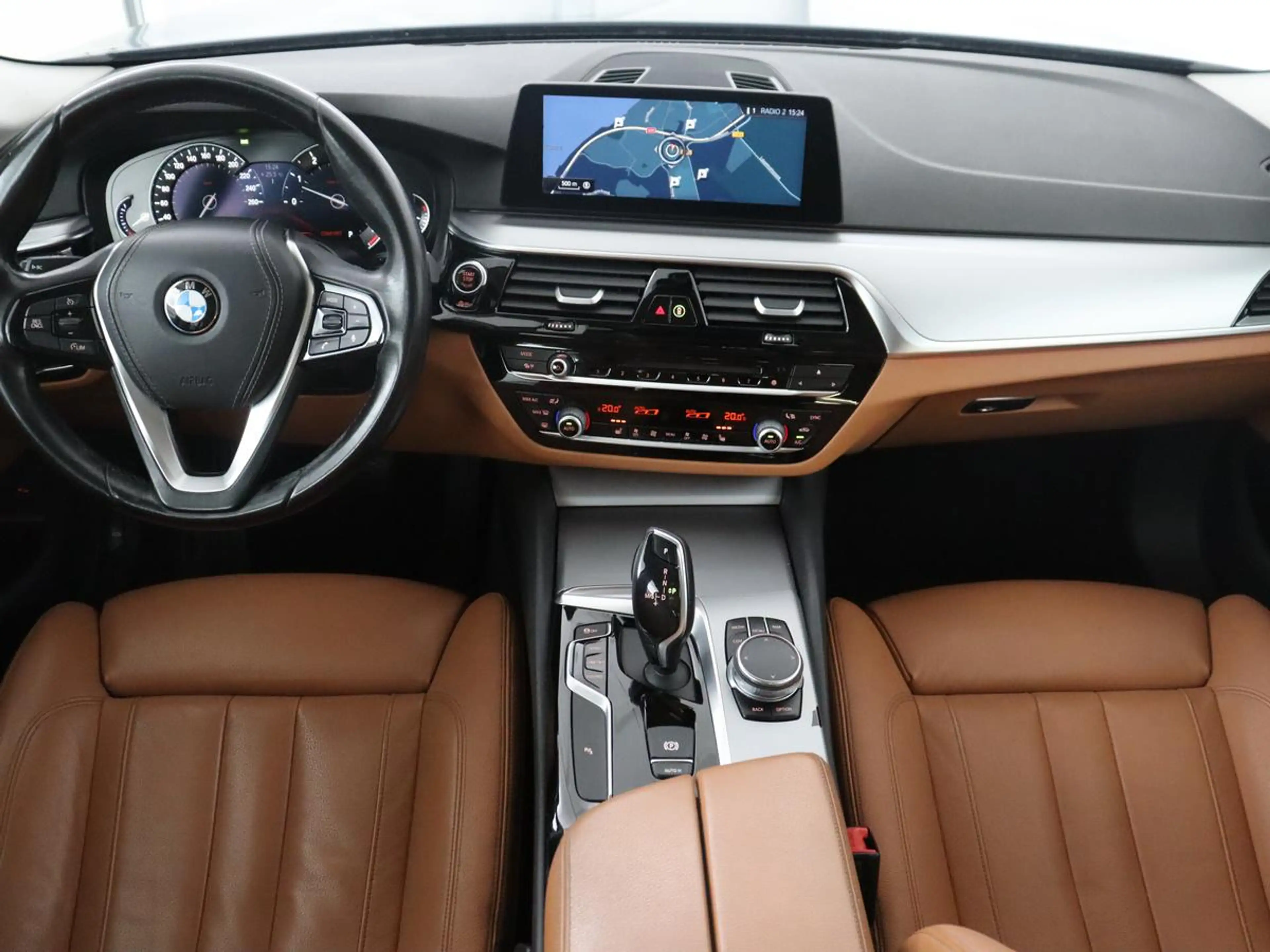BMW 530 5-serie 530i High Executive | Trekhaak | LED | Nav — photo 3