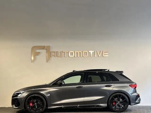 Audi RS3 view 8