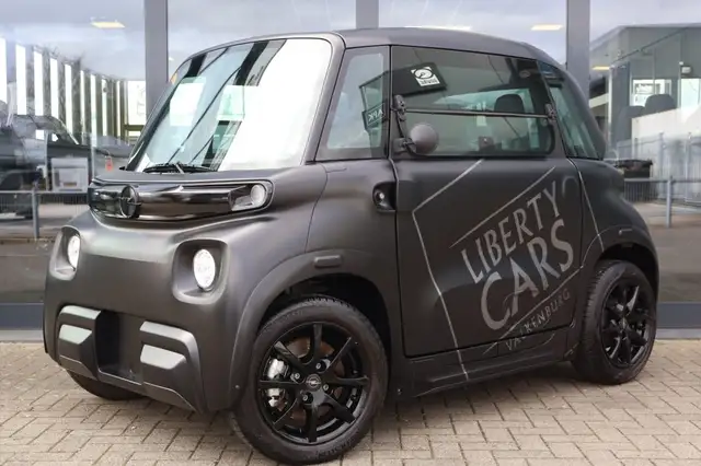 Opel Rocks-e MAT ZWART / All Season banden / zwarte ALU velgen