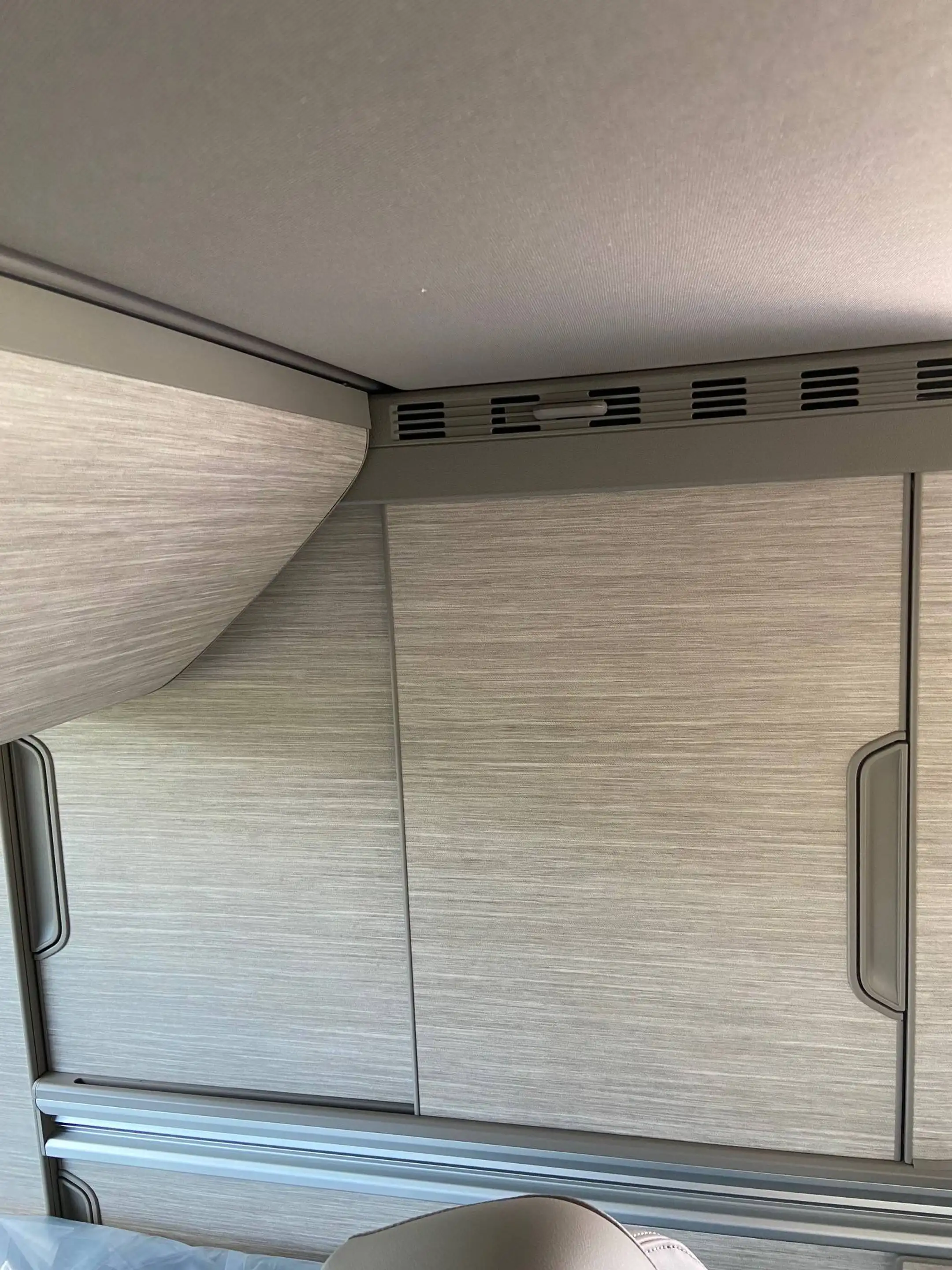 Volkswagen T7 California Ocean,elekt.Hochdach Park+Top Packet,Küche,18Z,AHK — photo 20