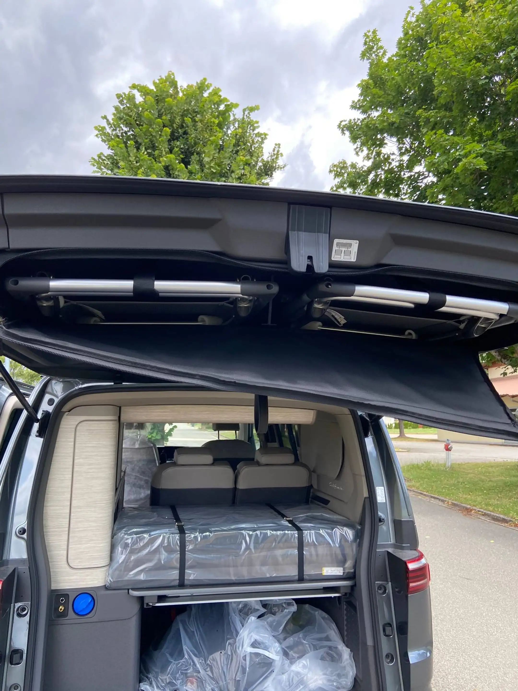 Volkswagen T7 California Ocean,elekt.Hochdach Park+Top Packet,Küche,18Z,AHK — photo 18