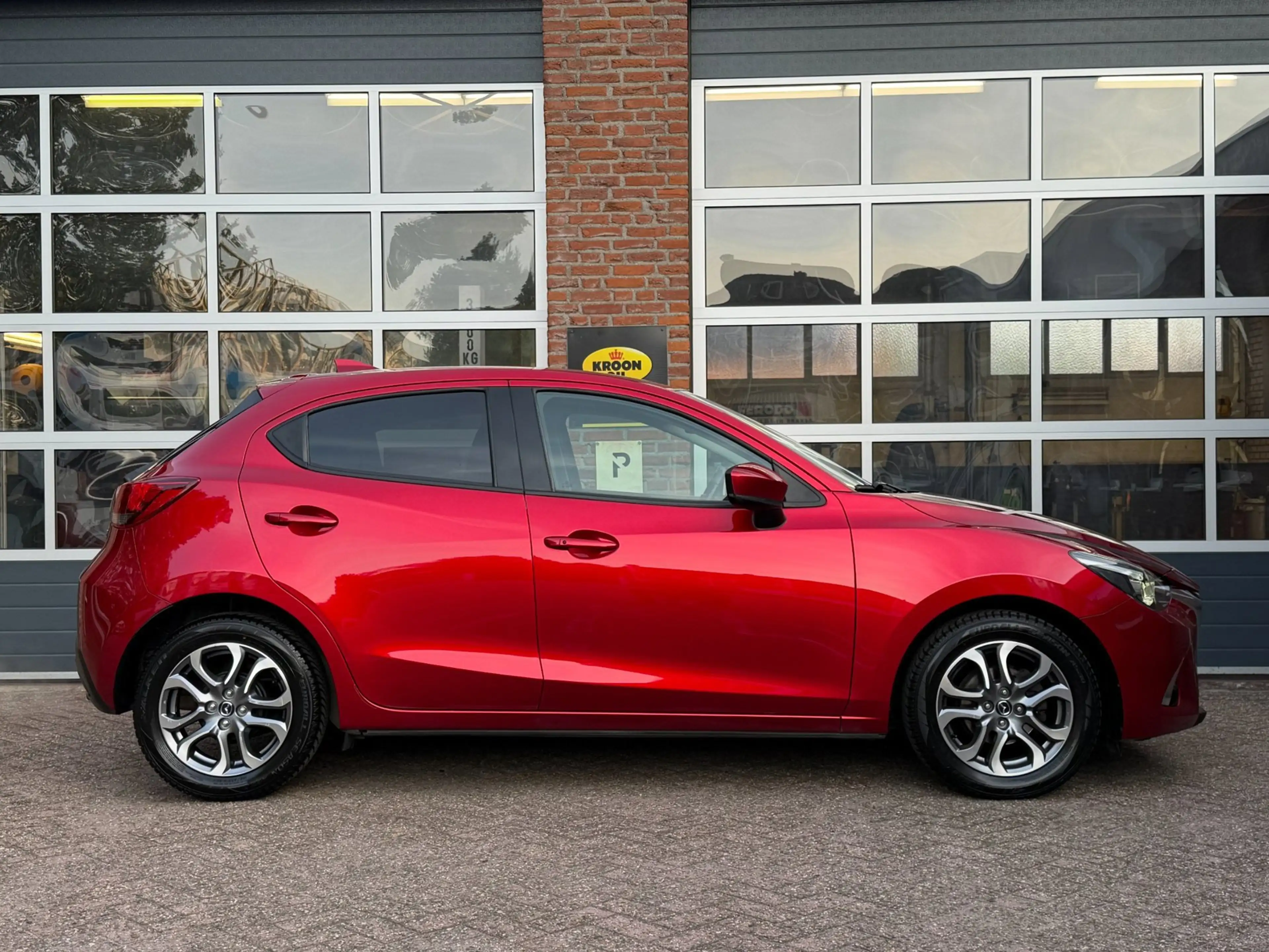 Mazda 2 1.5 Skyactiv-G GT-M, Automaat, Navi, Camera, Head — photo 5