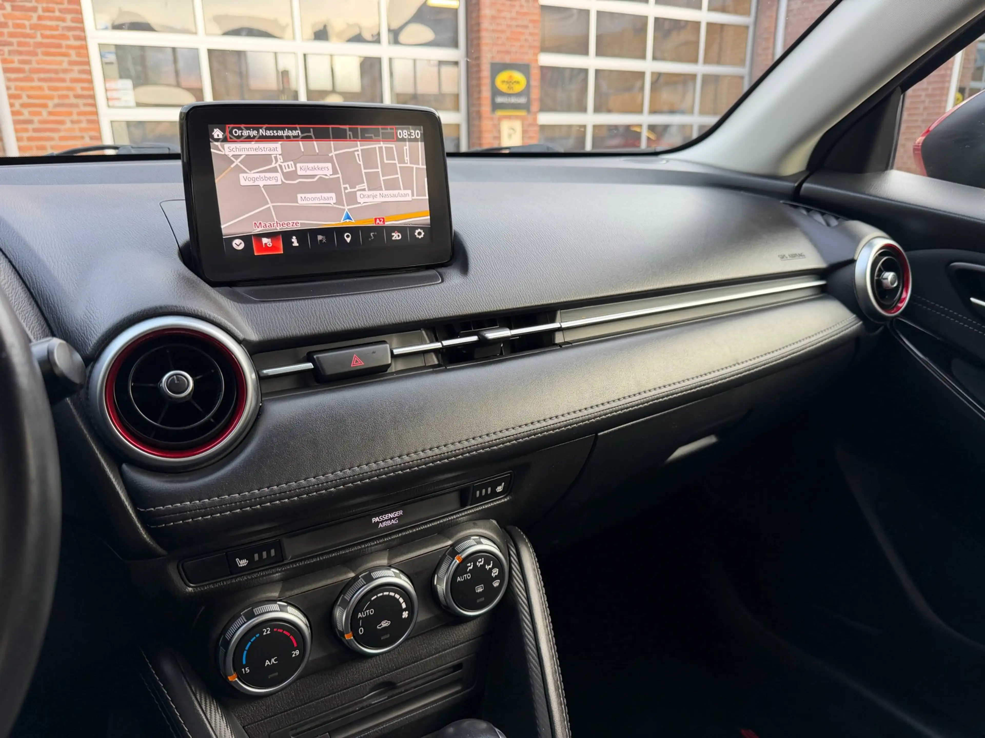 Mazda 2 1.5 Skyactiv-G GT-M, Automaat, Navi, Camera, Head — photo 11