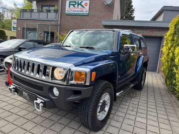 sehr gepflegt mit AHK+SHD