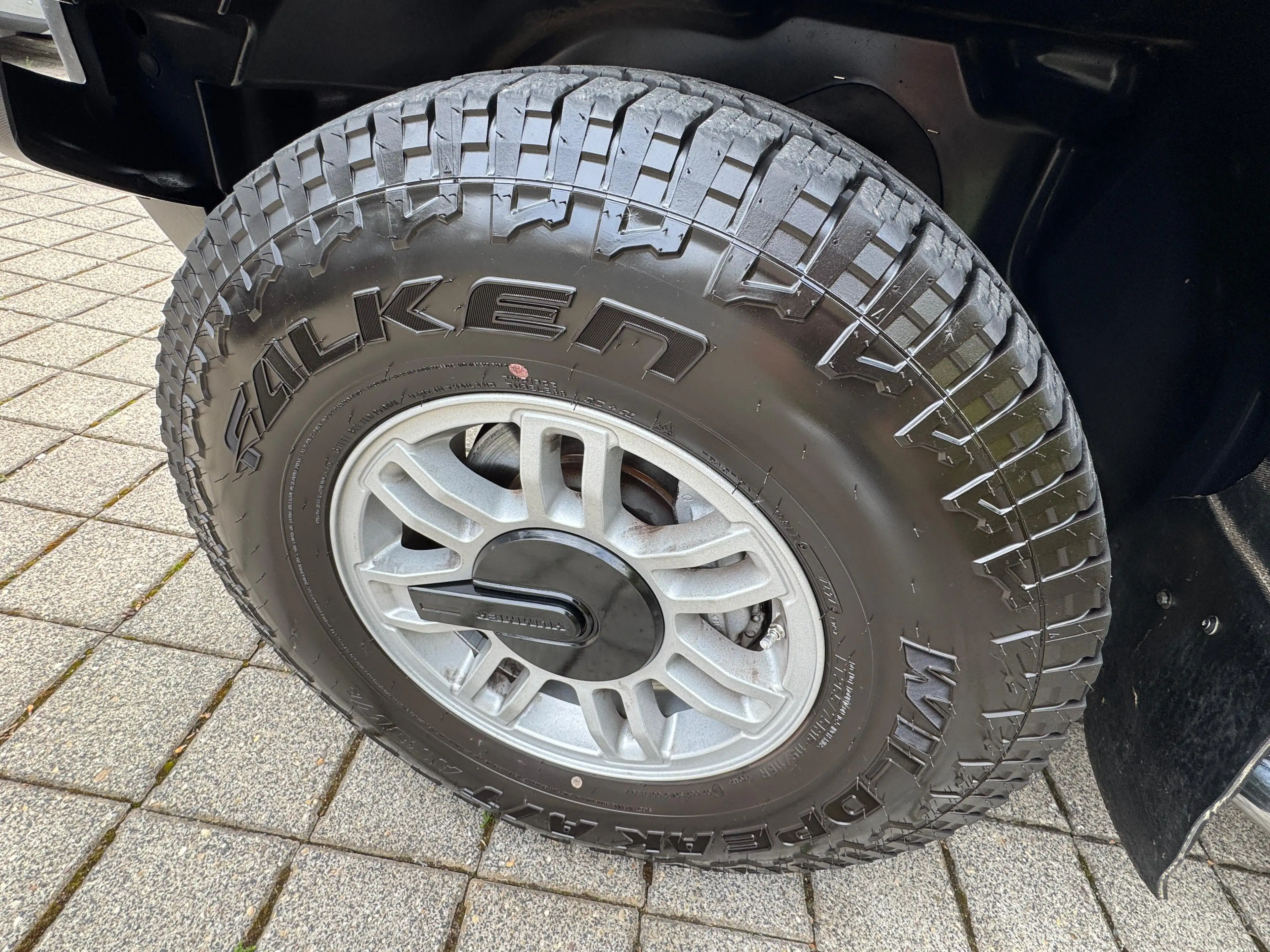 HUMMER H3 sehr gepflegt mit AHK+SHD — photo 14
