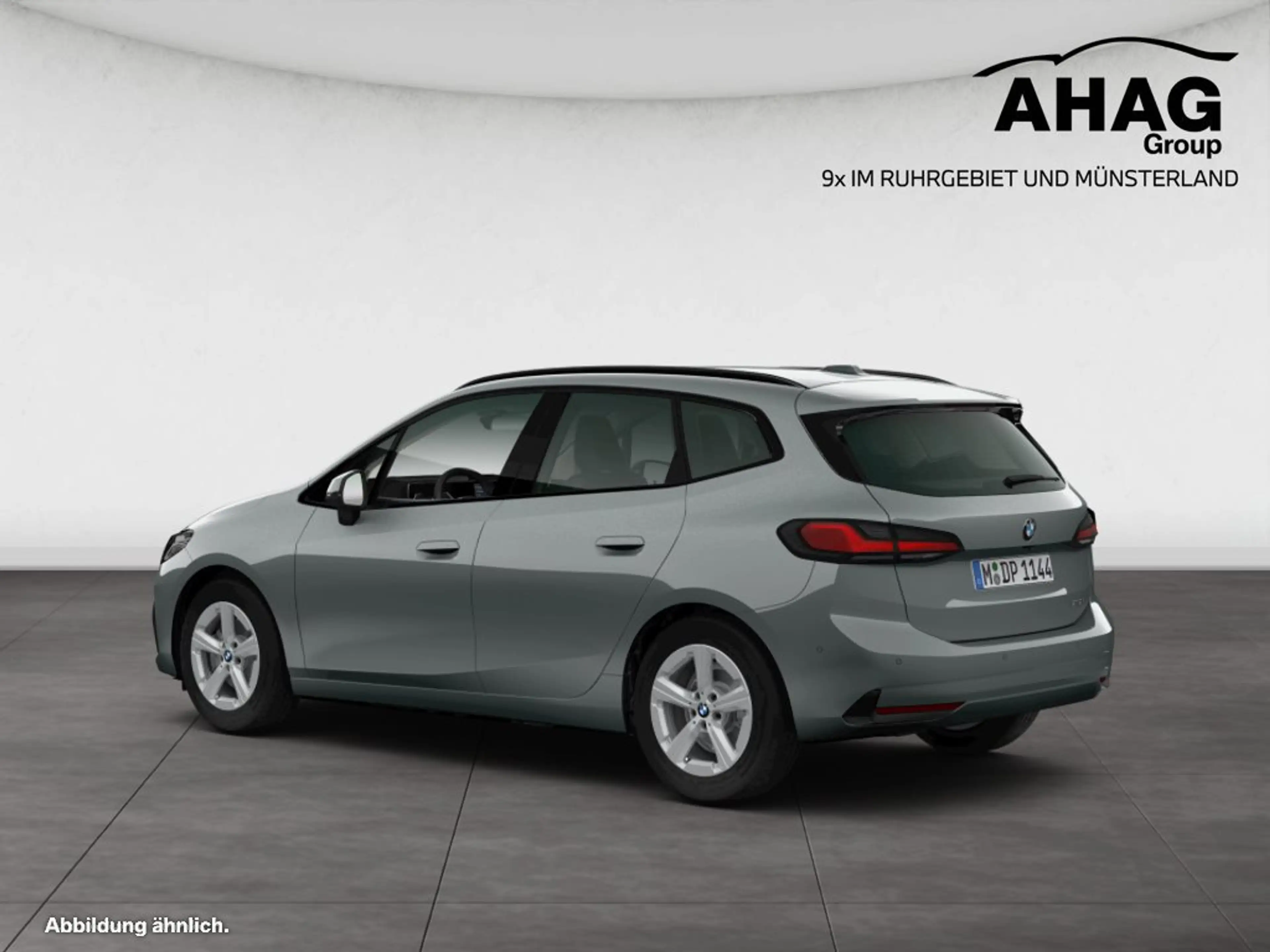 BMW 218 i — photo 6