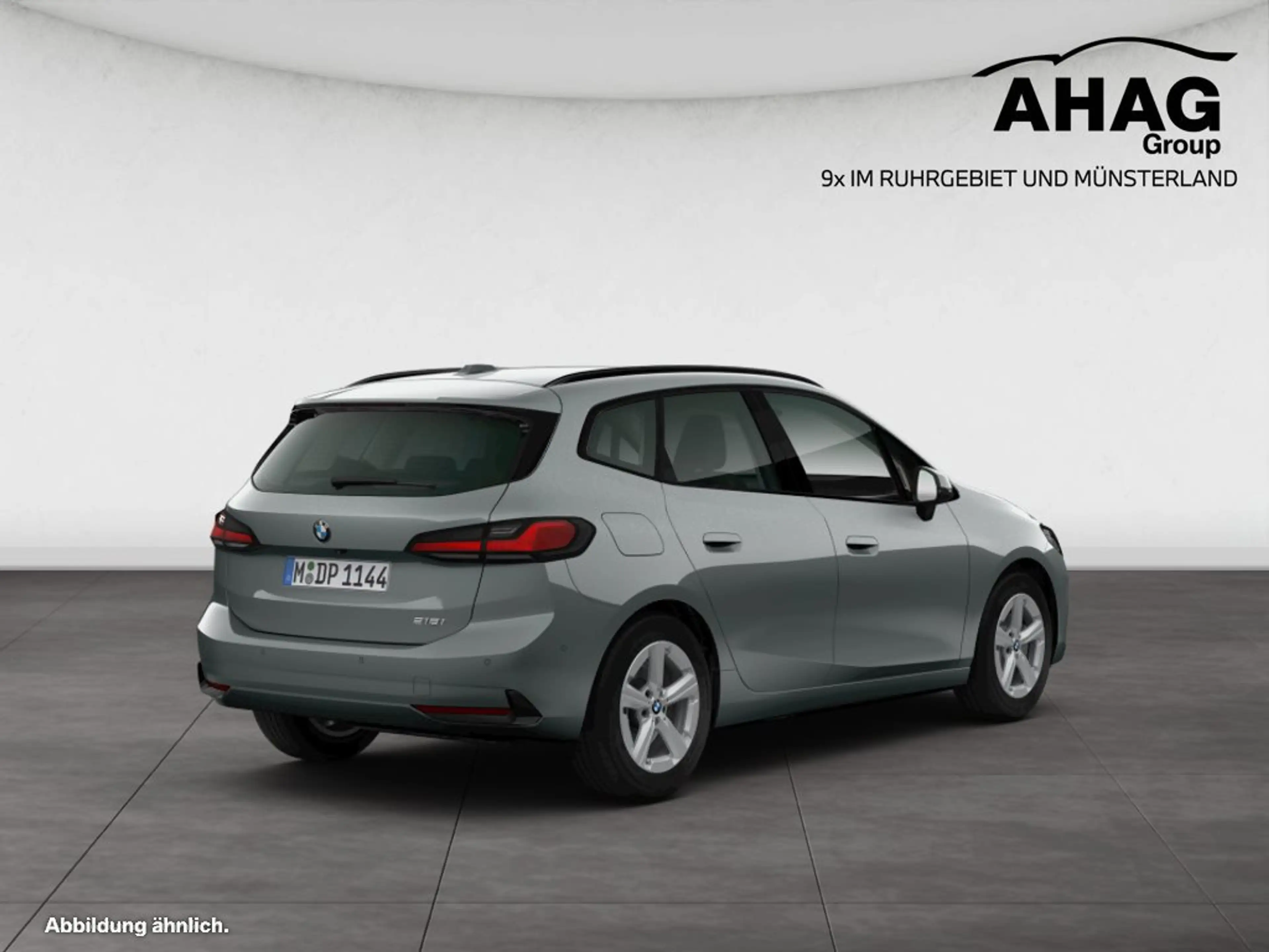 BMW 218 i — photo 2