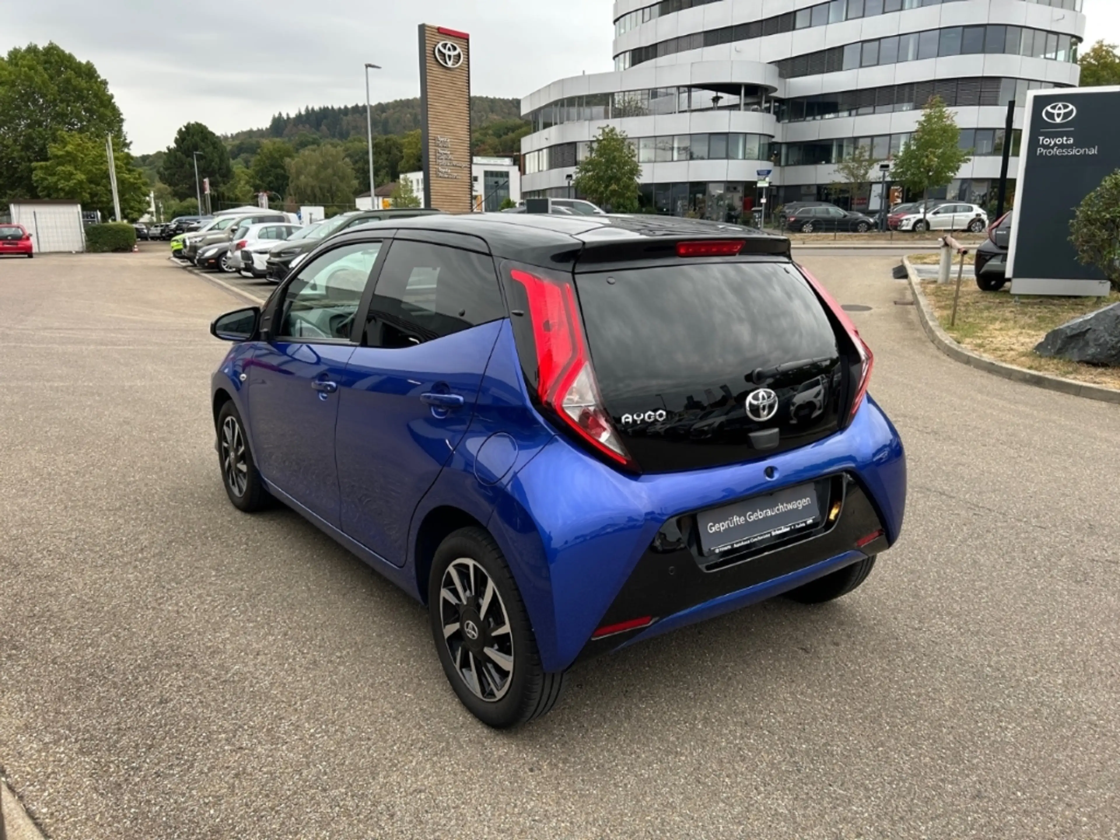 Toyota Aygo X-final 1.0L 5-Gang *8-Fach Bereift* — photo 5