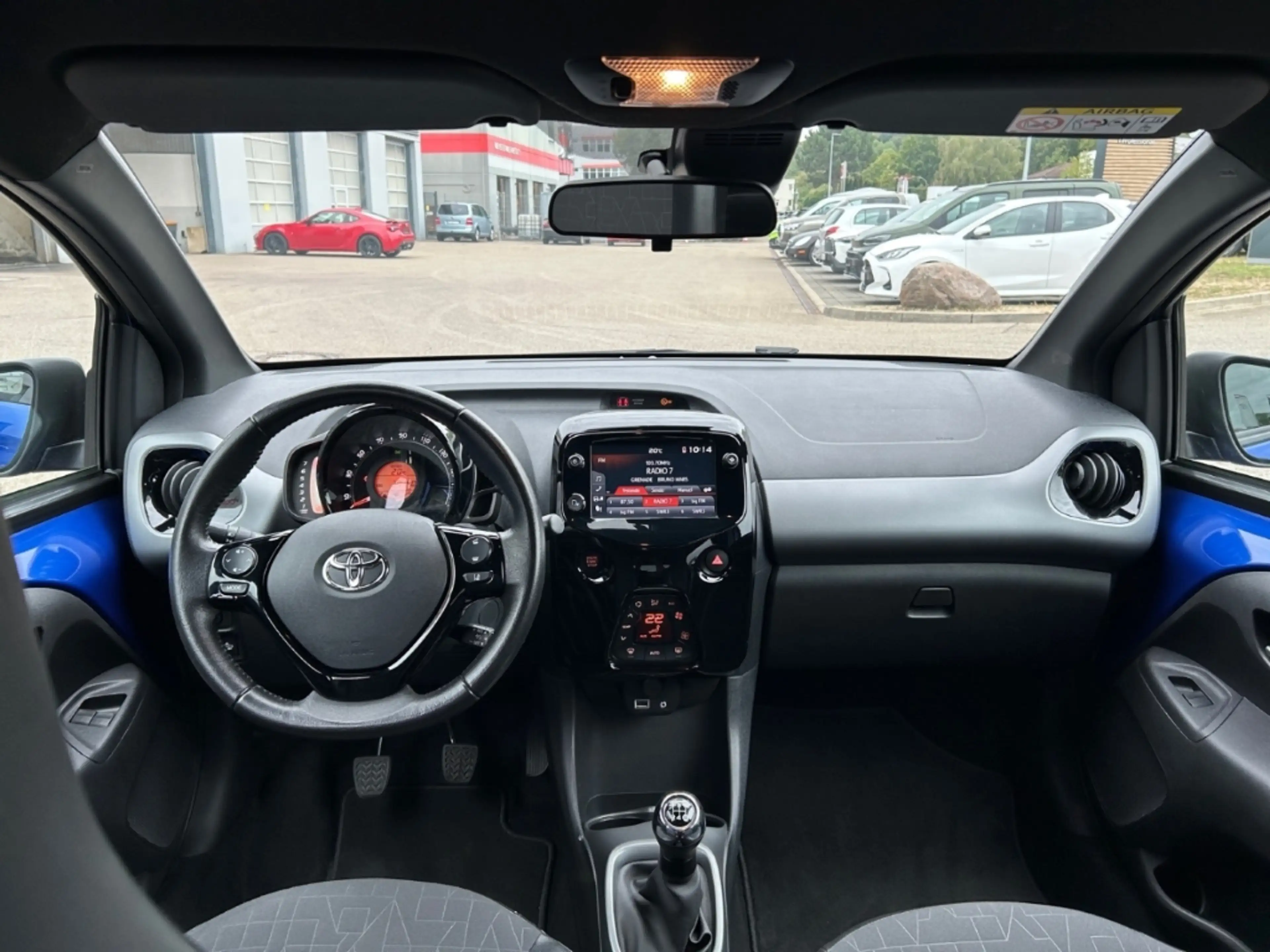 Toyota Aygo X-final 1.0L 5-Gang *8-Fach Bereift* — photo 13