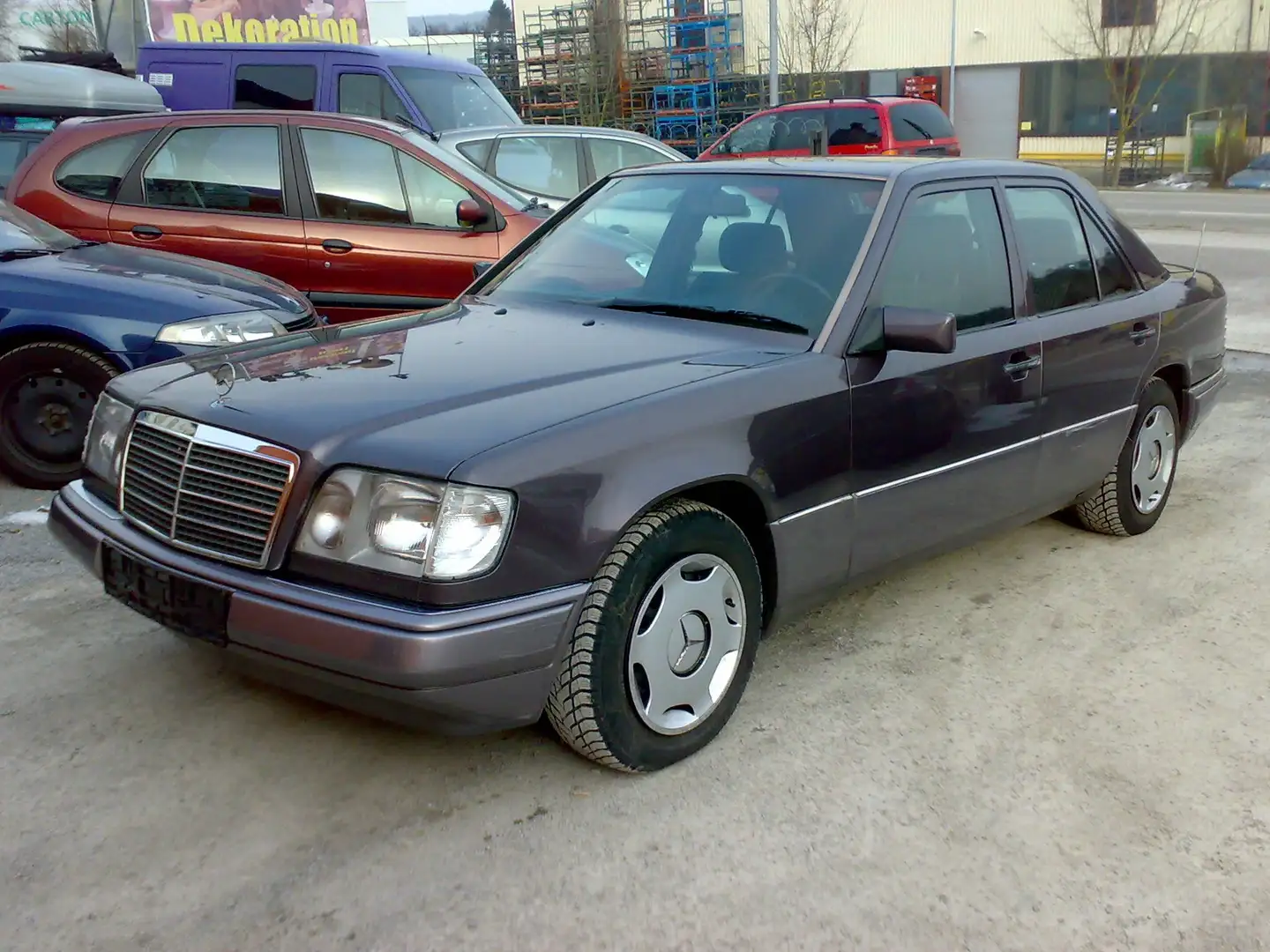 Mercedes-Benz E 250 D Automatik*AHK*SHD*1.Hand* Violett - 1