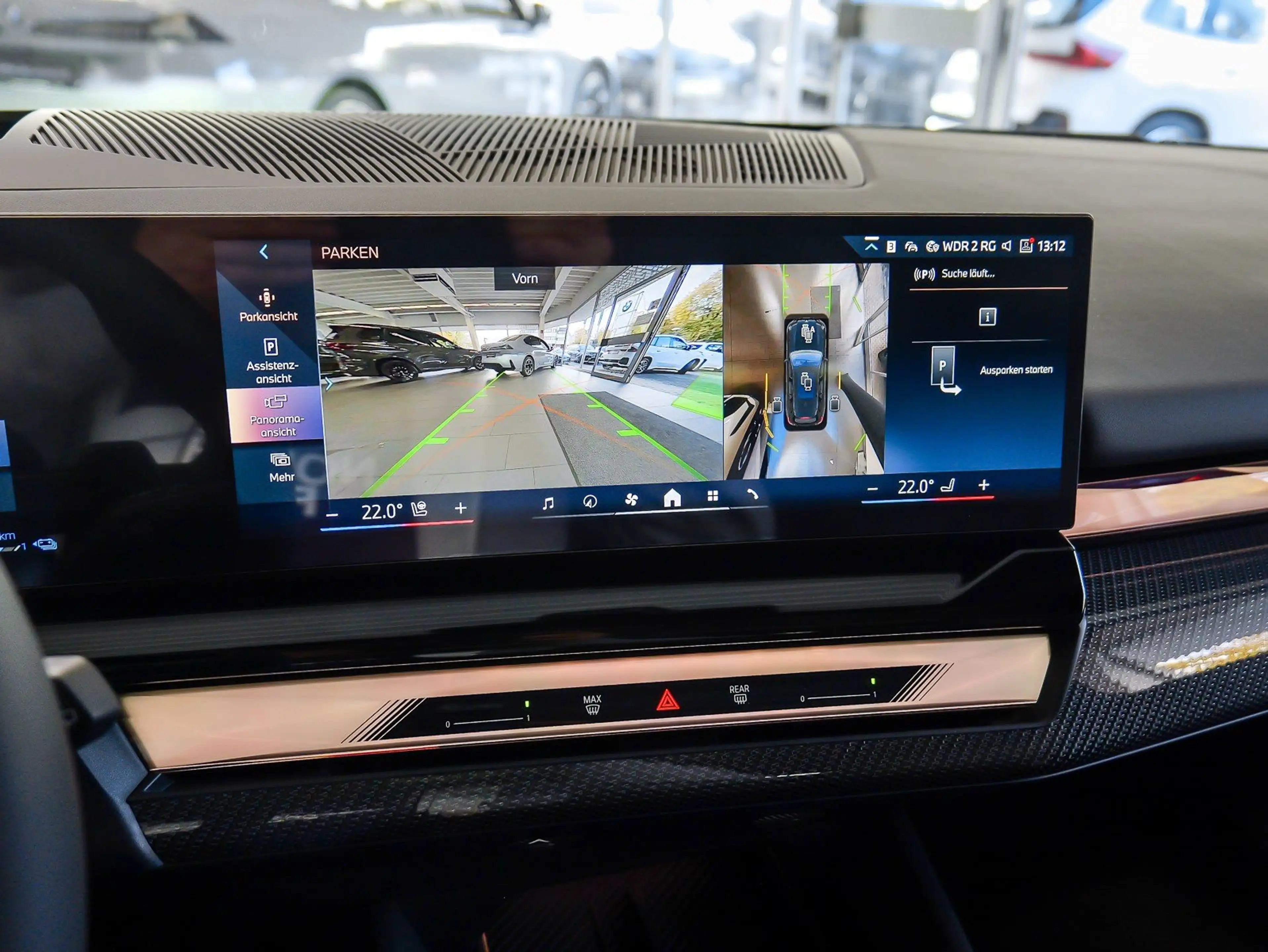 BMW 550 e xDrive M Sport Pro HUD PANO ACC AHK LM — photo 12