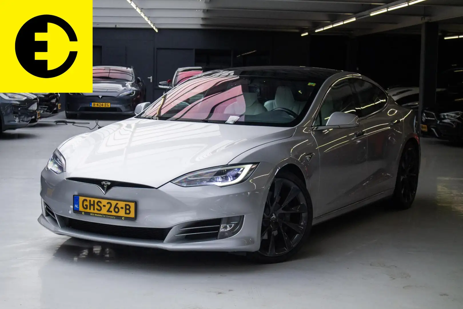 Tesla Model S 90D | Free Supercharging | New Battery |AP2.0 Grijs - 1
