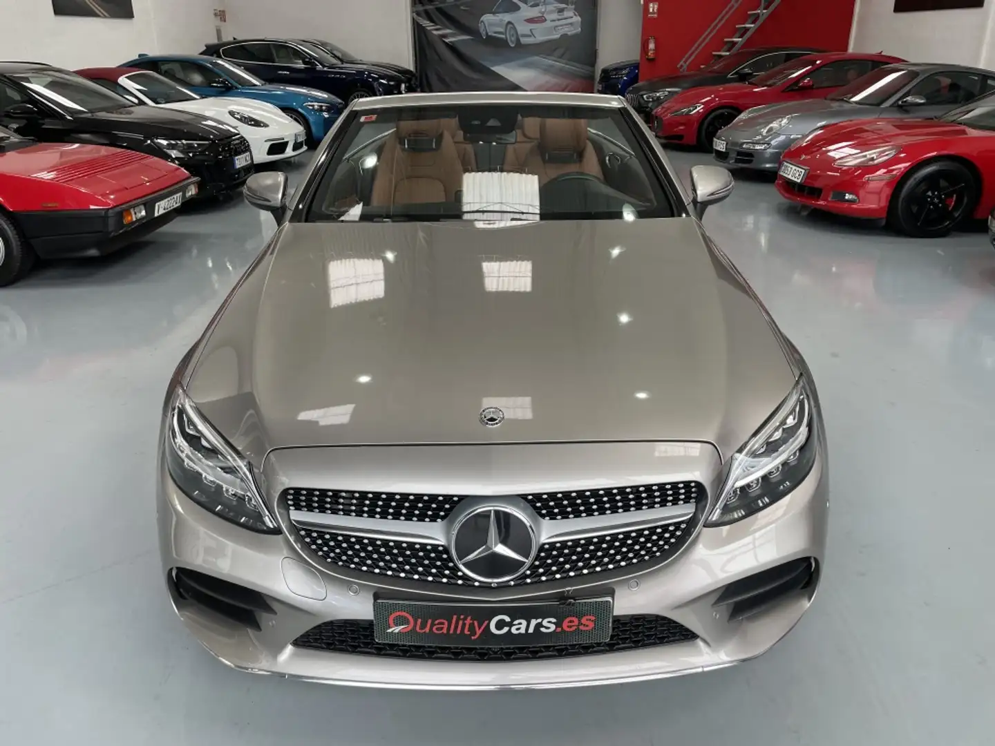 Mercedes-Benz C 220 Cabrio 220d 9G-Tronic Beige - 2