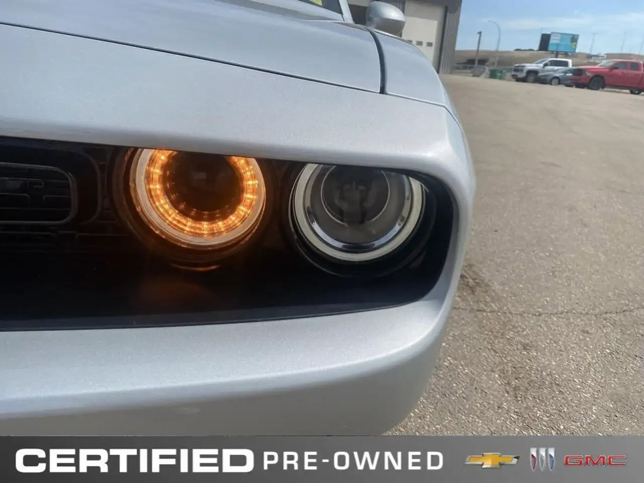 Dodge Challenger снимка Dodge Challenger