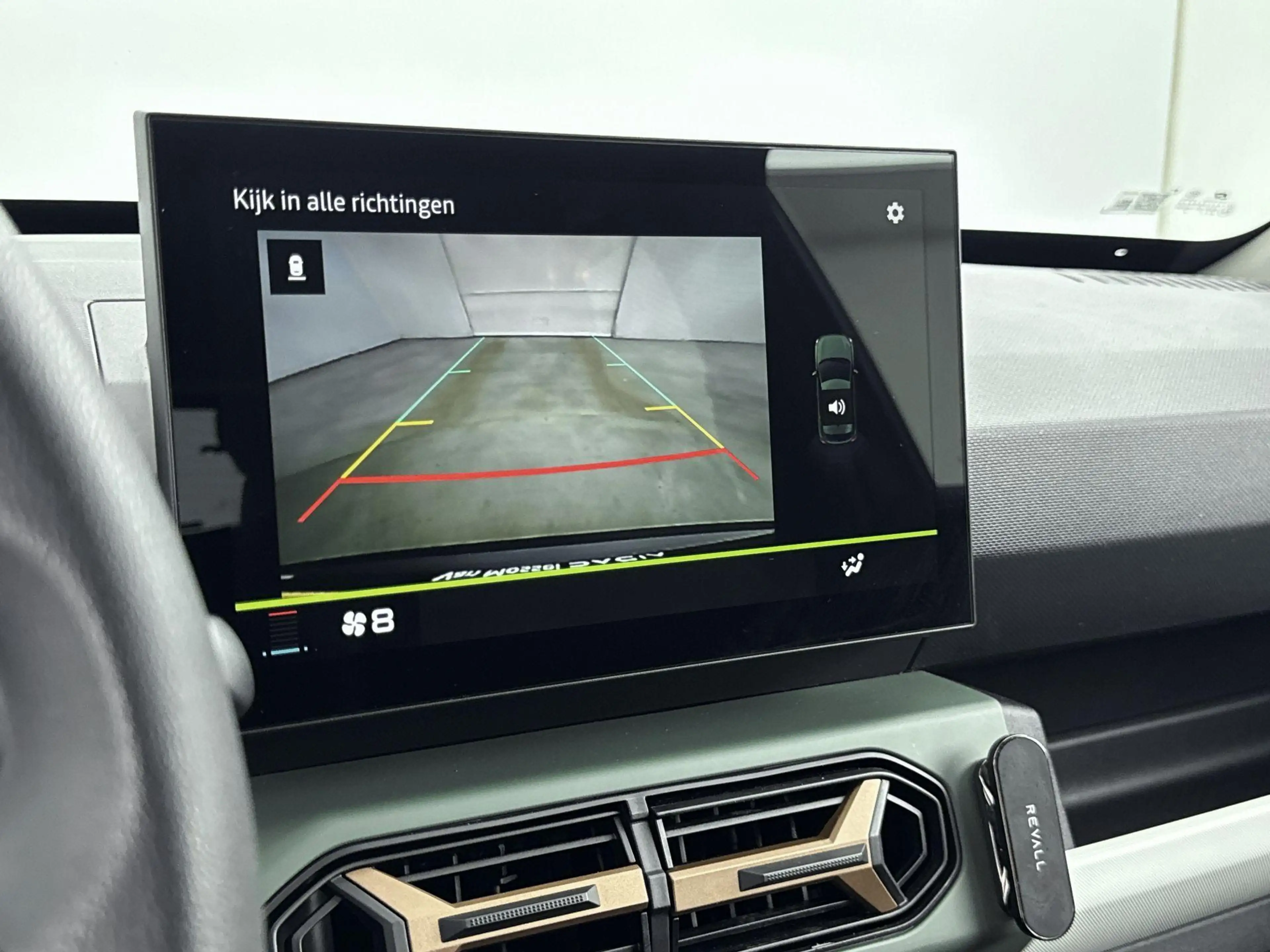 Dacia Spring Extreme 26.8 kWh 65PK | Navigatie via Telefoon | A — photo 11