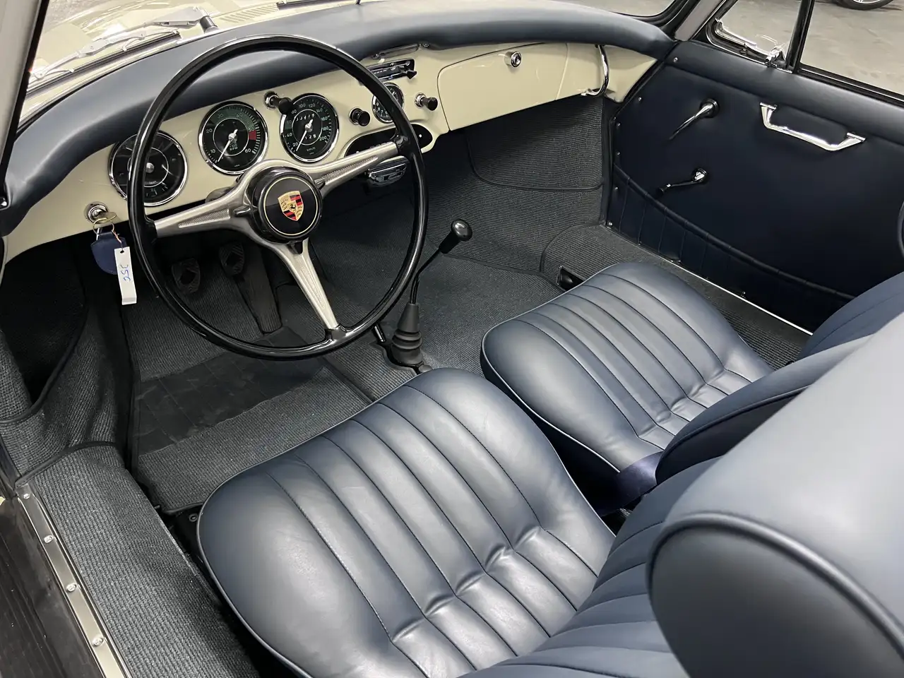 Porsche 356B /1600 Reutter Cabriolet Neuwagen, foto 3