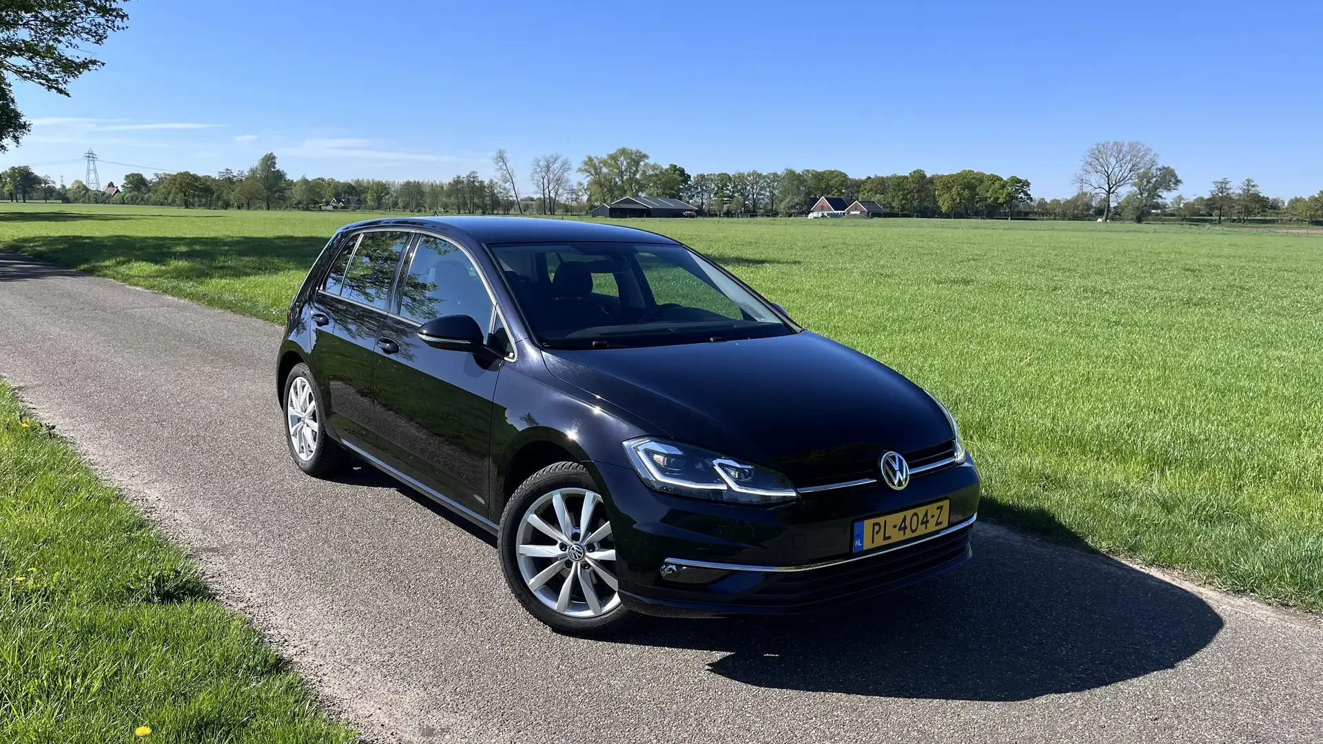 Volkswagen Golf TSI Highline Zwart - 1
