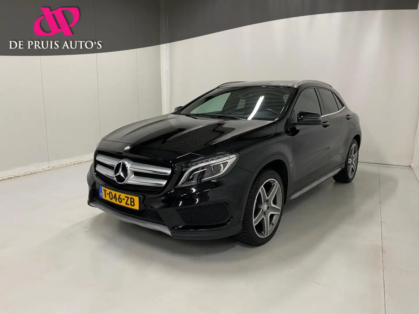 Mercedes-Benz GLA 200 AMG Navi Camera Trekhaak 19inch LM Bi-Xenon Koplam Negru - 1